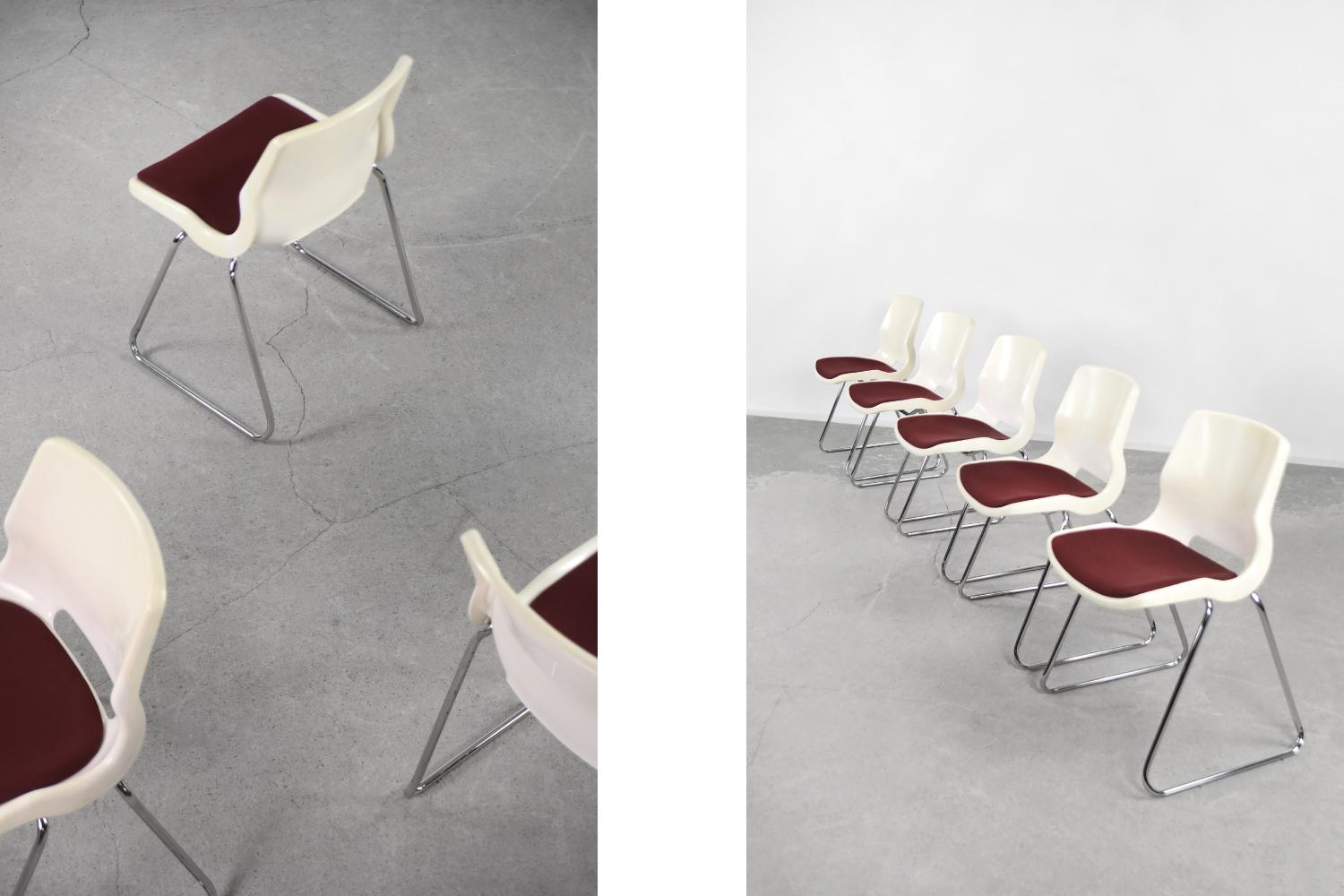 Set of 5 Vintage Mid-Century Modern Scandinavian Plastic & Fabric Chairs, 1970s For Sale 2