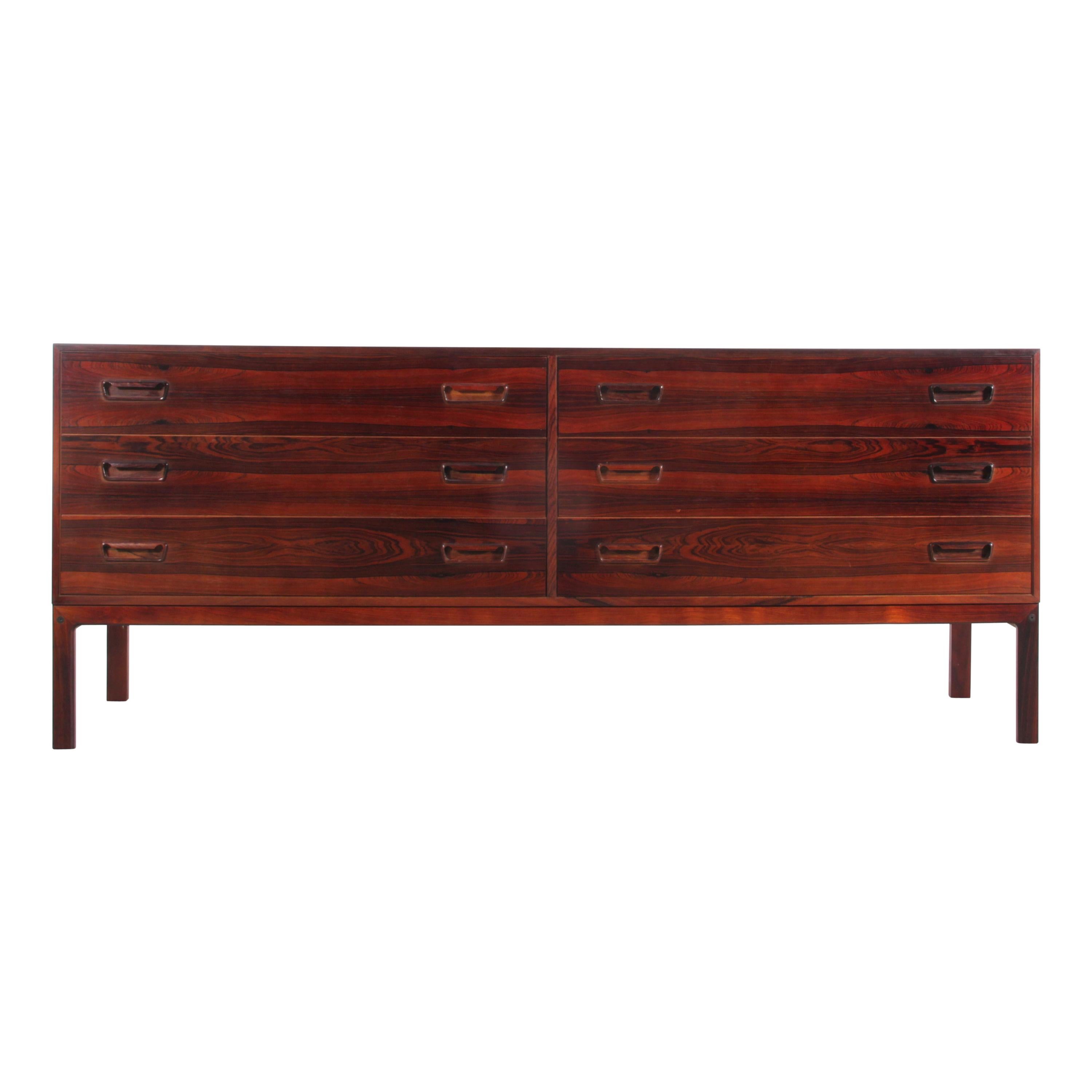 Mid-Century Modern Scandinavian Chest of Drawer in Rosewood by Iversen