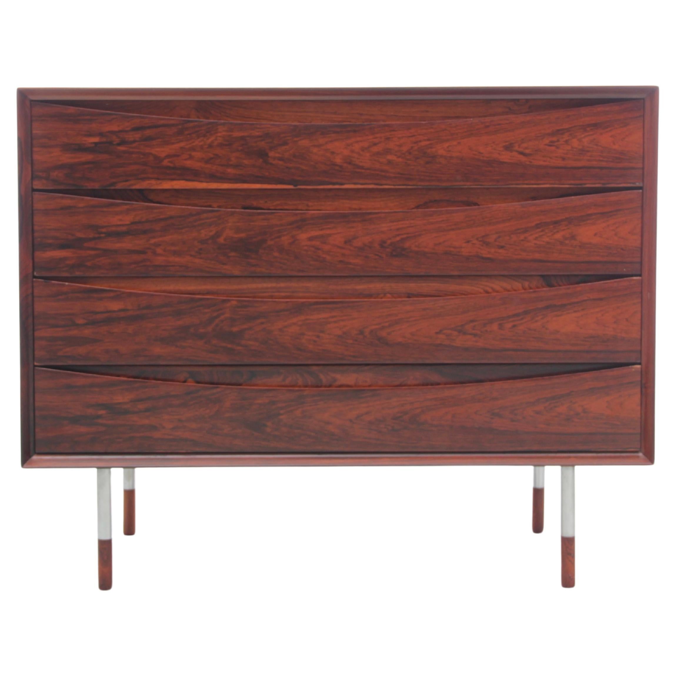Mid-Century Modern Scandinavian Chest of Drawers in Rosewood by Arne Vodder For Sale