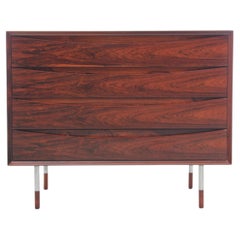 Mid-Century Modern Scandinavian Chest of Drawers in Rosewood by Arne Vodder
