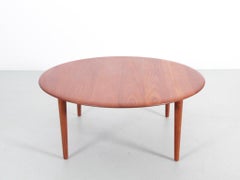 Mid-Century Modern Scandinavian Coffee Table in Teak by Hvidt & Mølgaard Nielsen