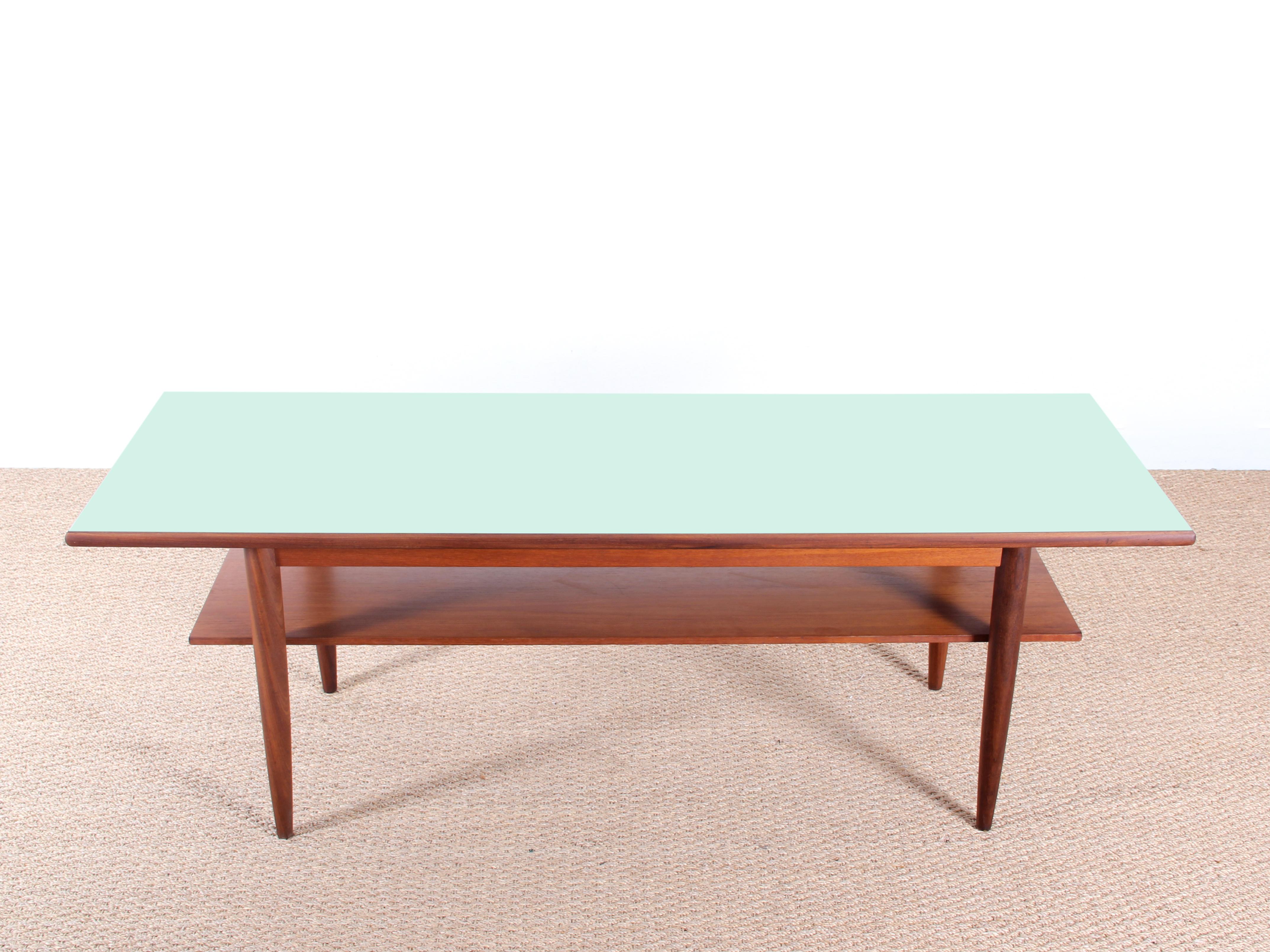 Late 20th Century Mid-Century Modern Scandinavian Coffee Table in Teck For Sale
