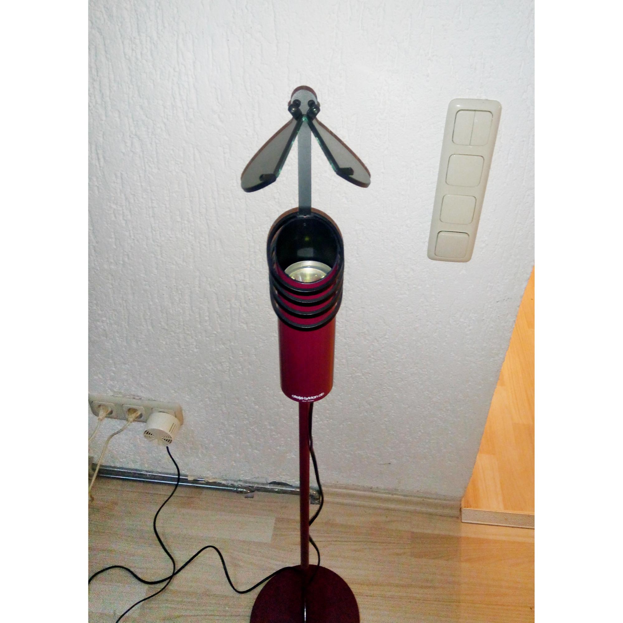 Lampada da terra con riflettore regolabile dal design scandinavo moderno di metà secolo in vendita 2