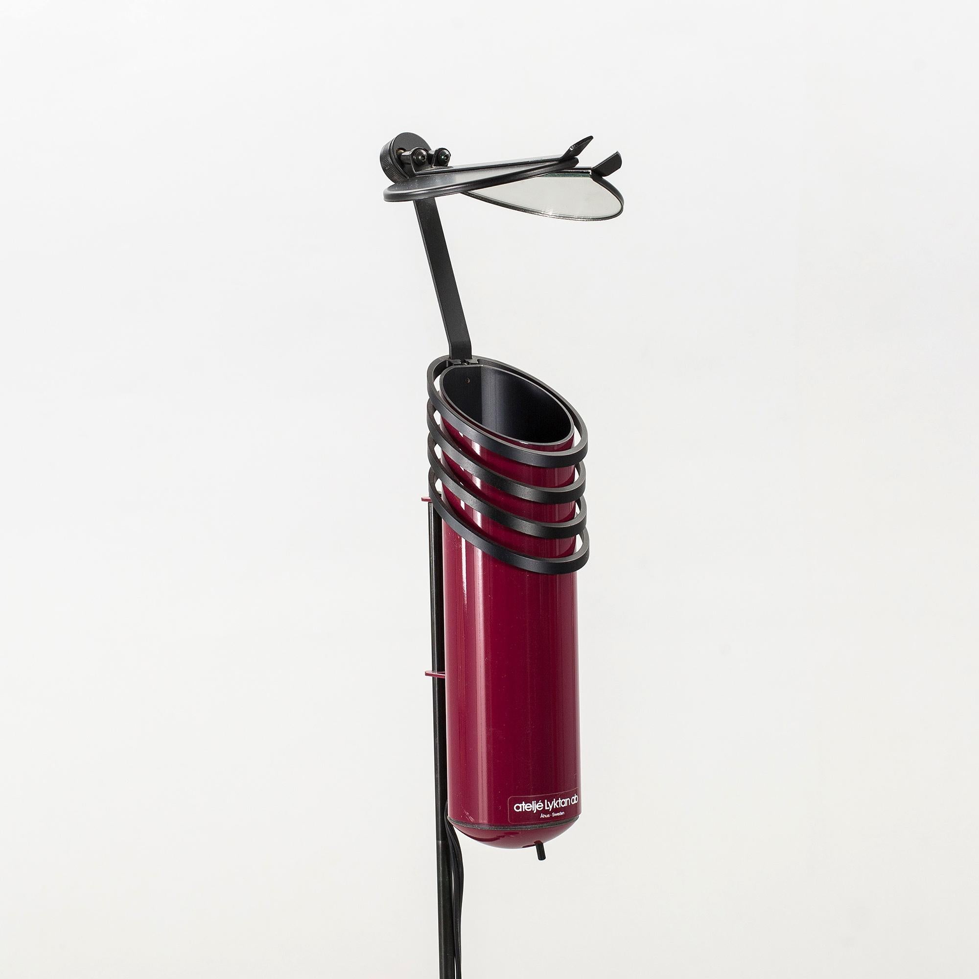 Mid-Century Modern Scandinavian Design Adjustable Reflector Floor Lamp For Sale 1