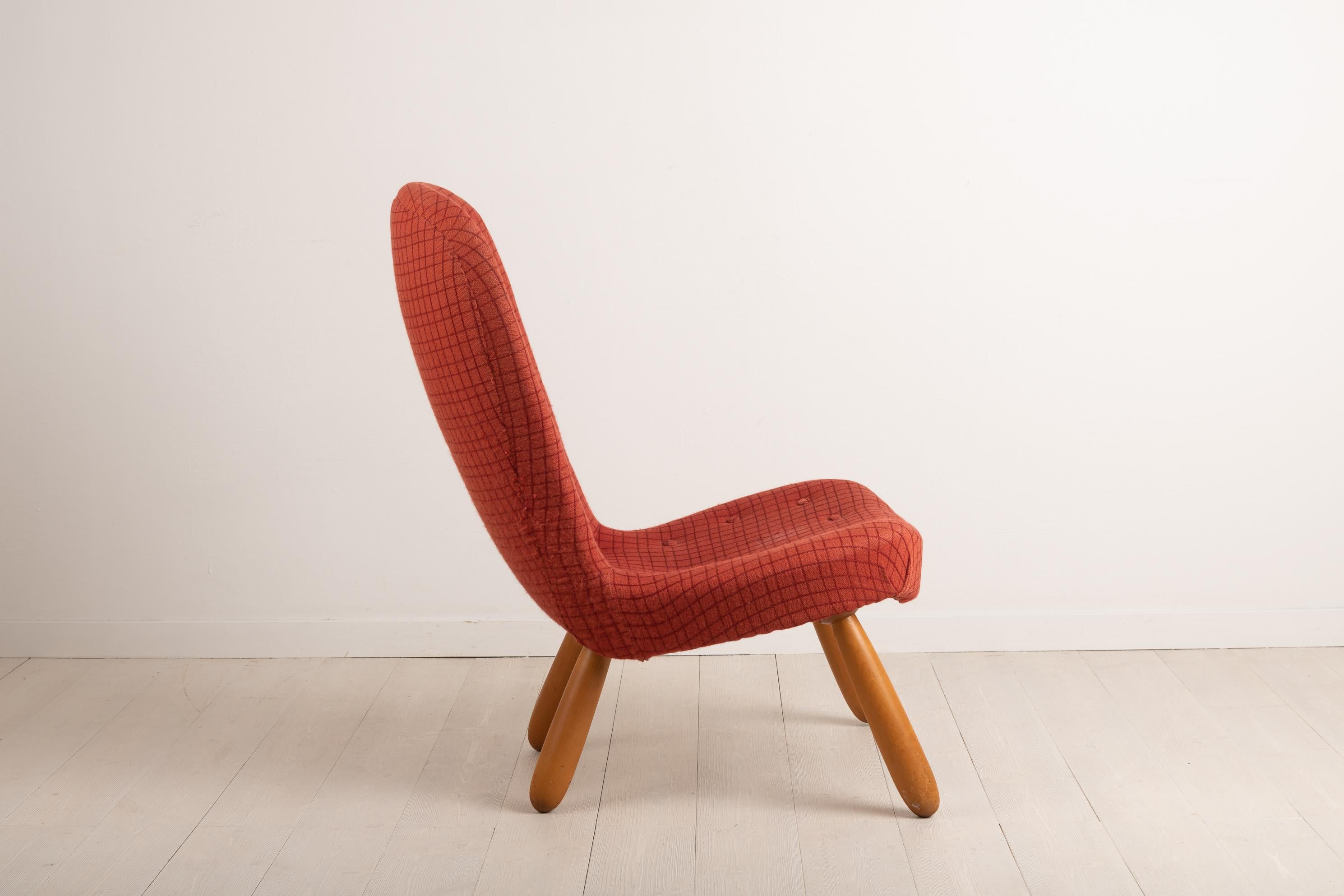 20th Century Mid-Century Modern Scandinavian Design Clam Chair