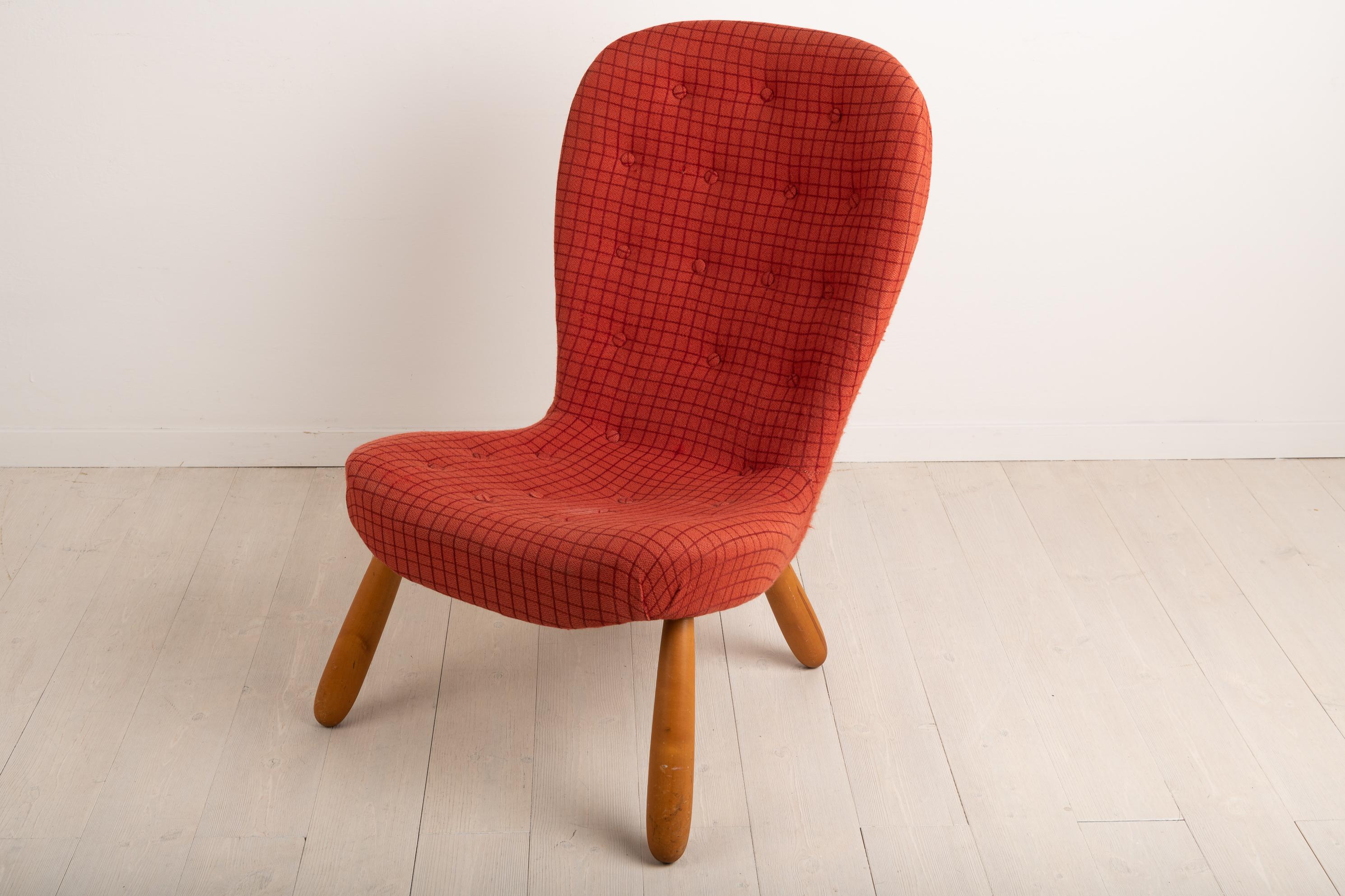 Mid-Century Modern Scandinavian Design Clam Chair 1