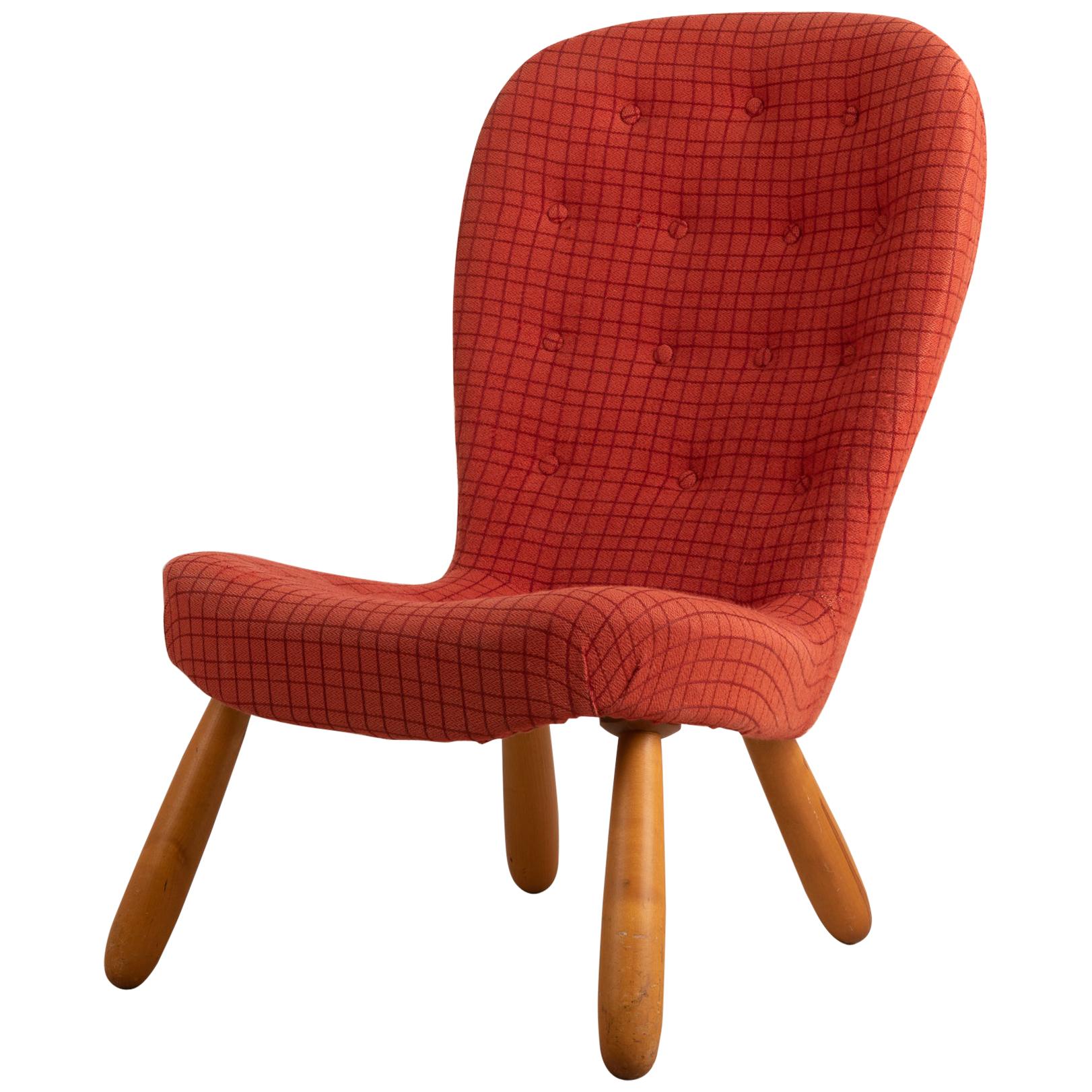 Mid-Century Modern Scandinavian Design Clam Chair