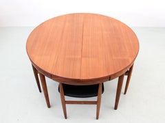 Ensemble de salle à manger scandinave moderne du milieu du siècle en teck de Hans Olsen