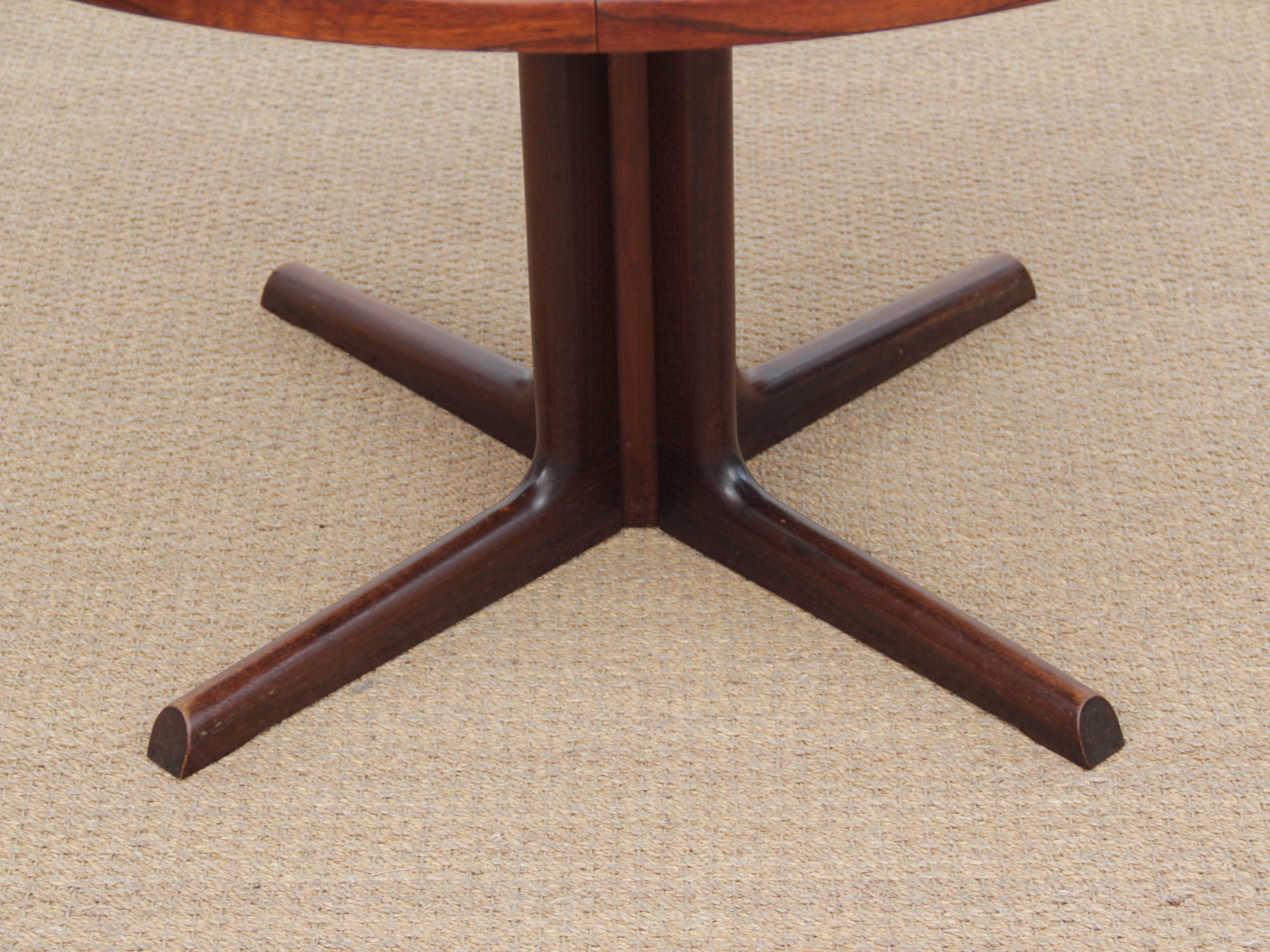 Scandinavian Modern Mid-Century Modern Scandinavian Dining Table from Gudme Møbelfabrik in Rosewood