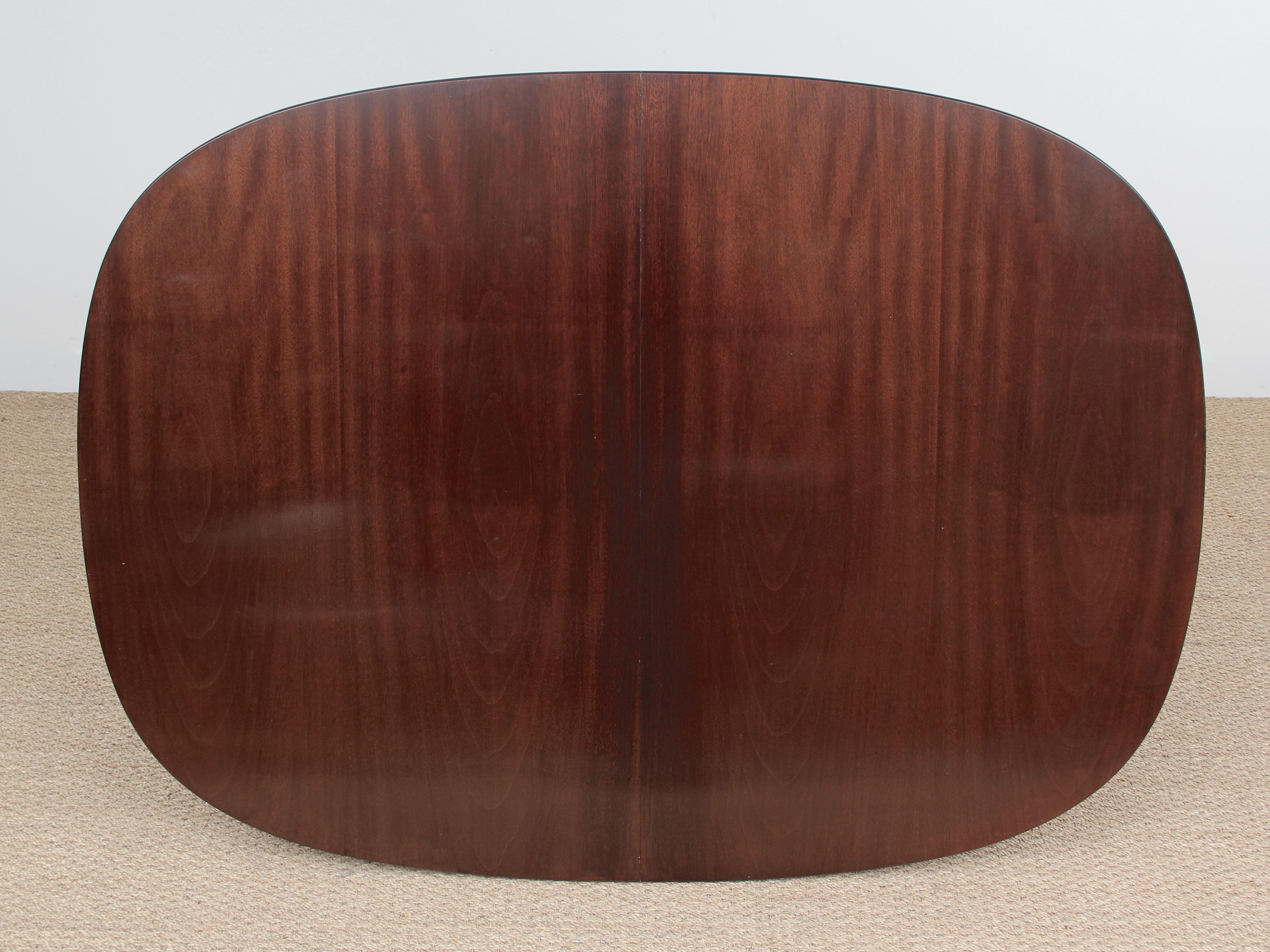 Mid-Century Modern Scandinavian Dining Table in Mahogany by Ole Wansher 3