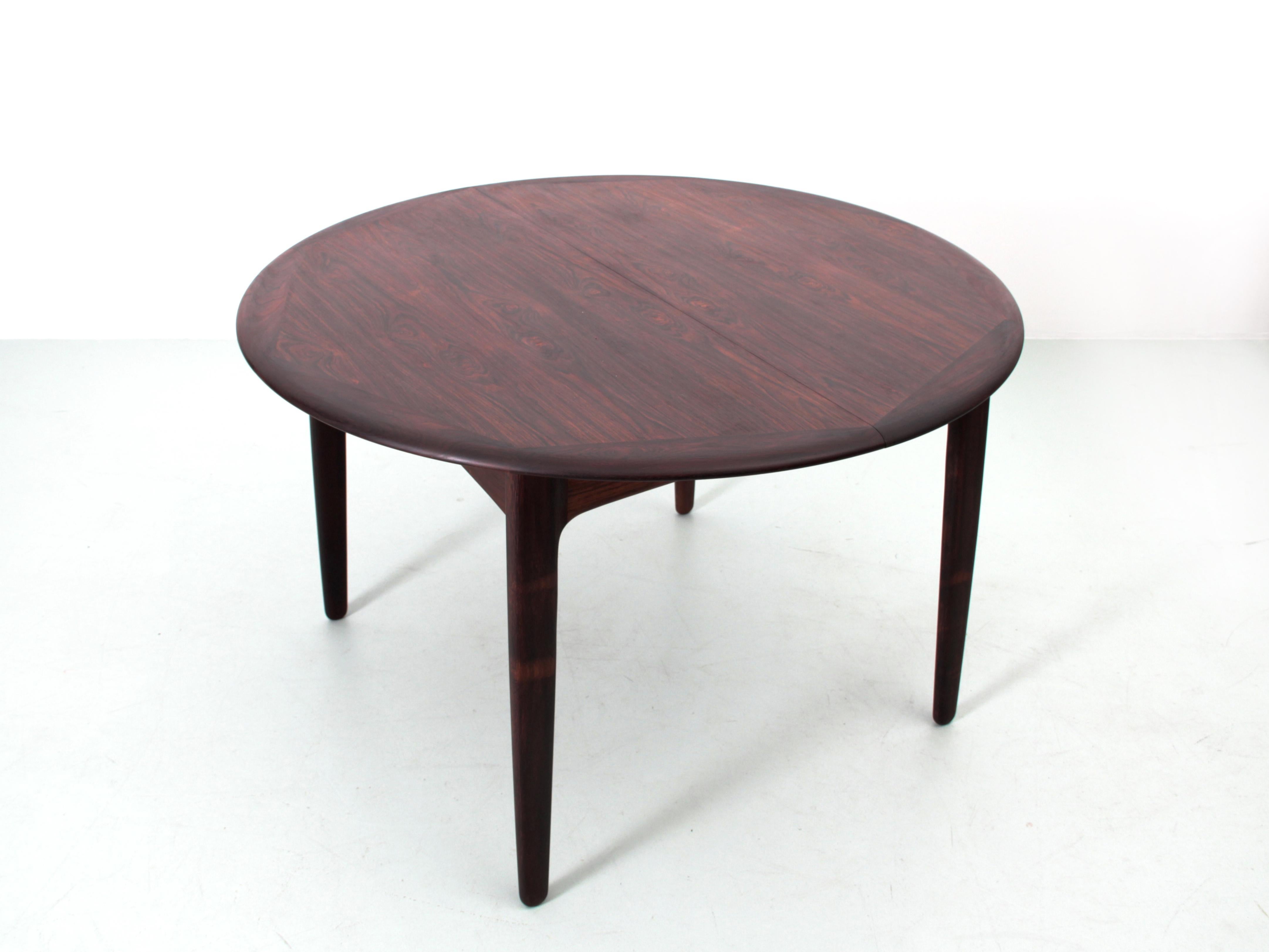 Mid-20th Century Mid-Century Modern Scandinavian Dining Table in Rosewood