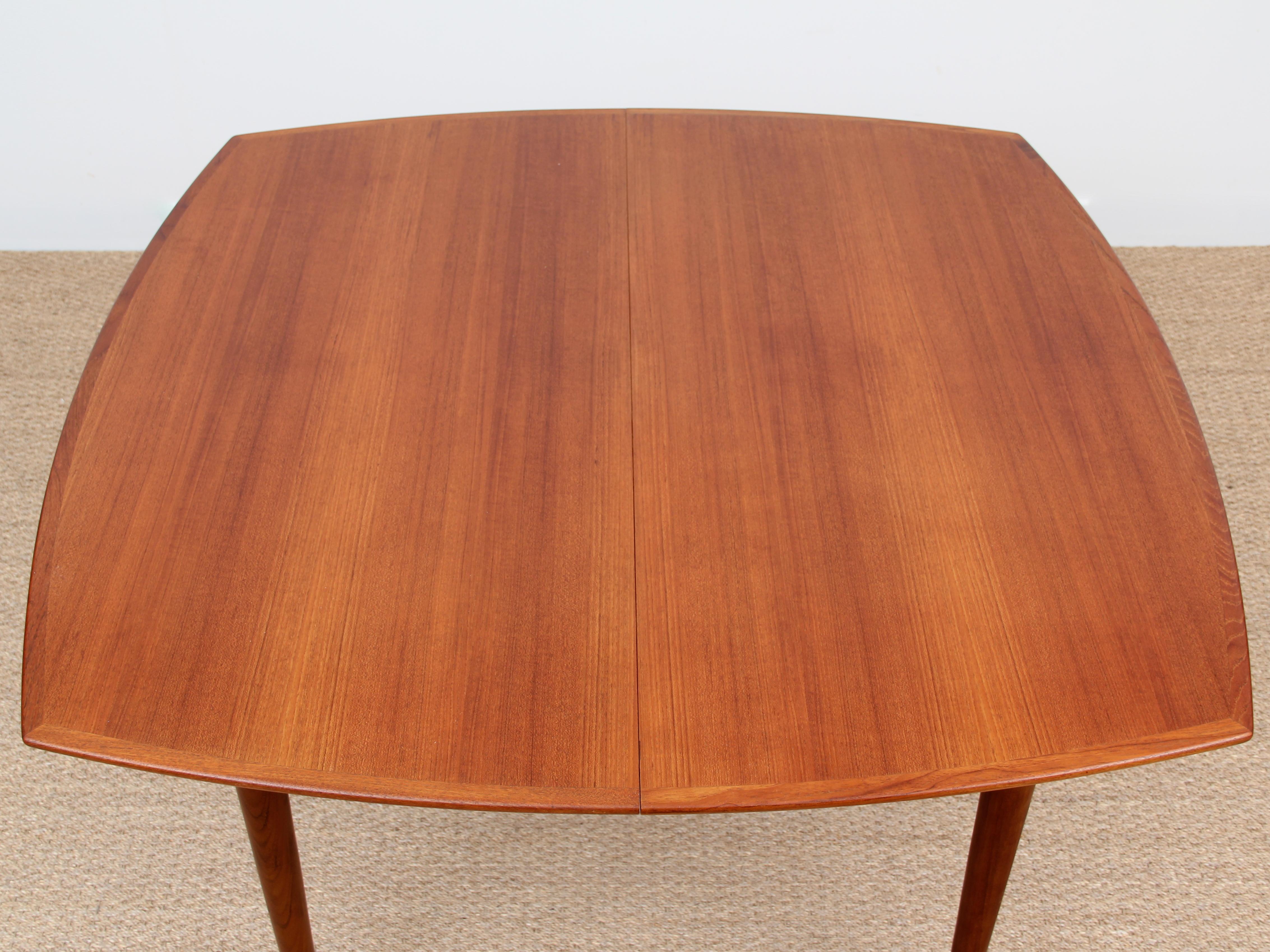 Mid-Century Modern Scandinavian Dining Table in Teak '4/12 Seats' 3