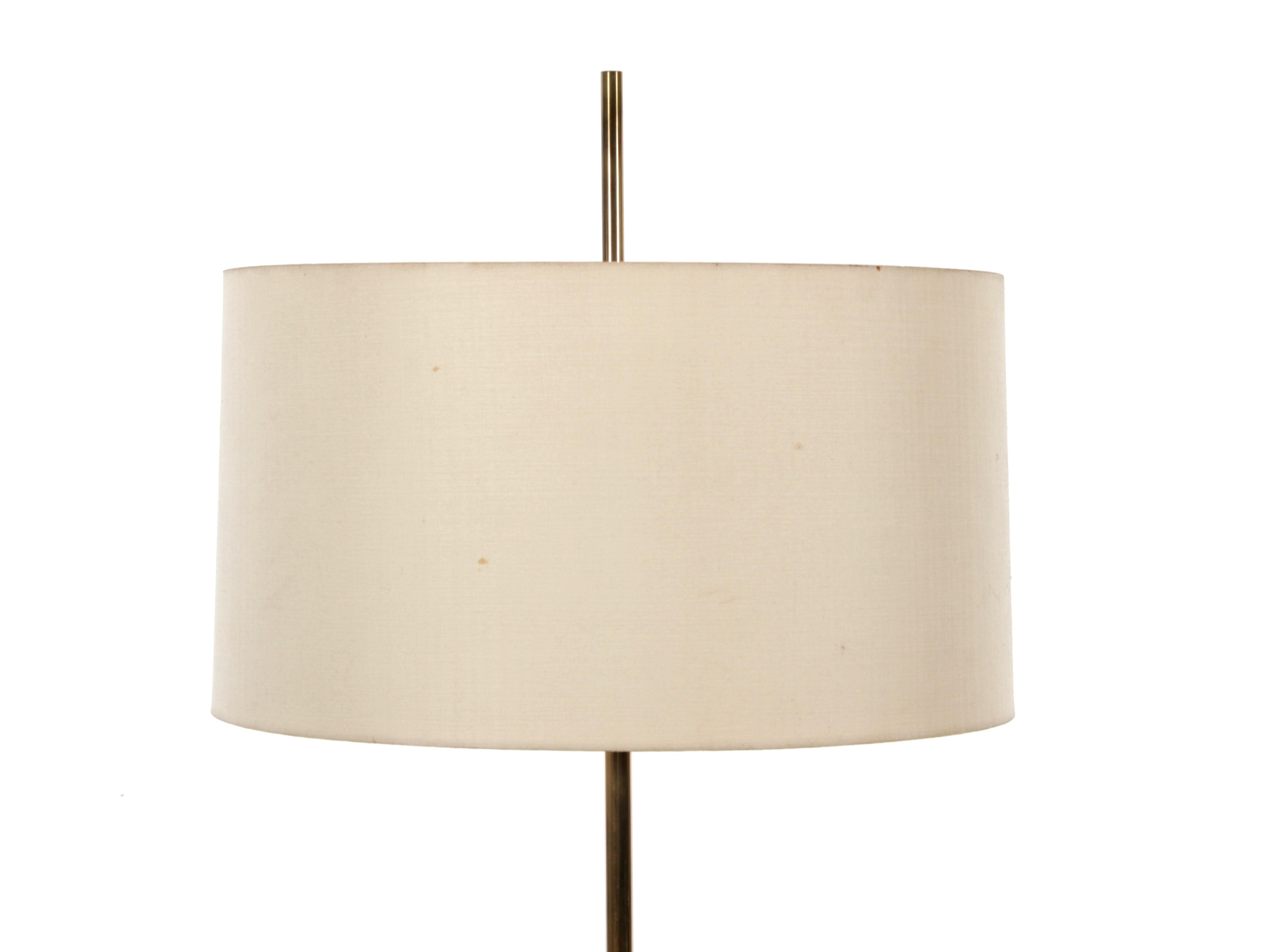 Mid-Century Modern scandinavian floor lamp in brass. 2 pieces available. Price is for 1 item. Comes with original shade.

Measures: H: 161 cm
Ø shade: 44 cm. Ø base: 24 cm.