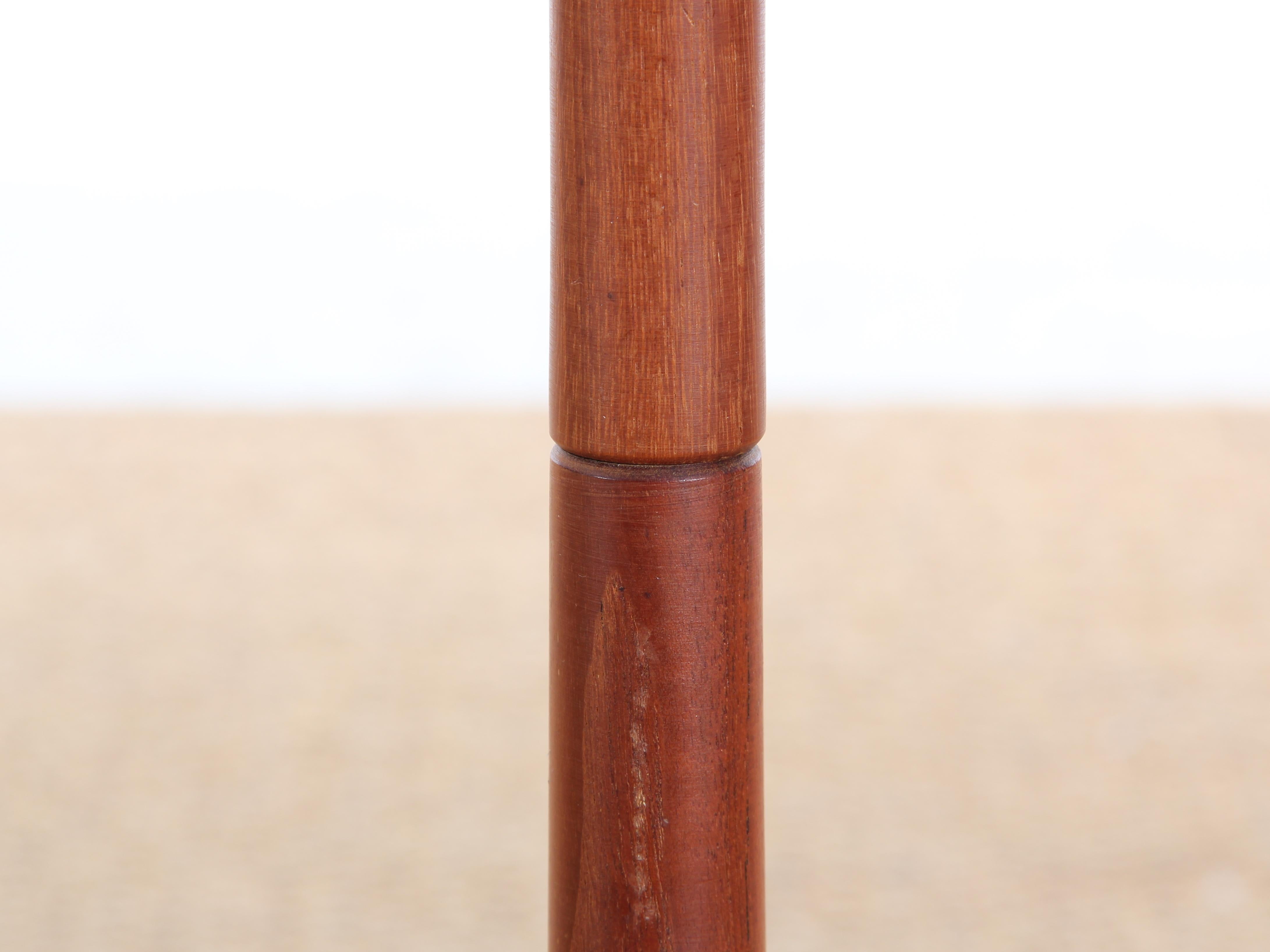 Lampada da terra scandinava moderna di metà secolo in teak In condizioni buone in vendita a Courbevoie, FR