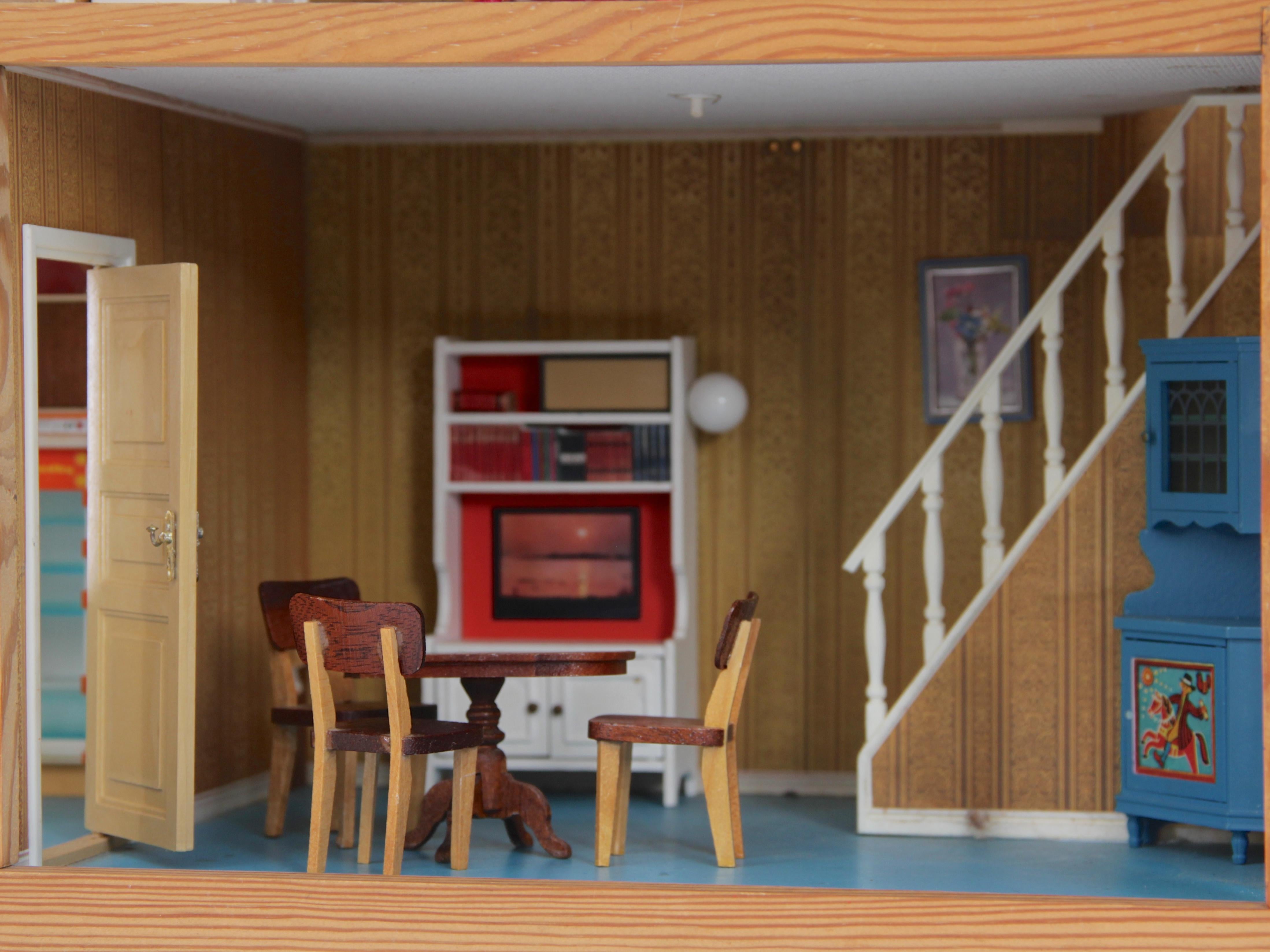 midcentury modern dollhouse