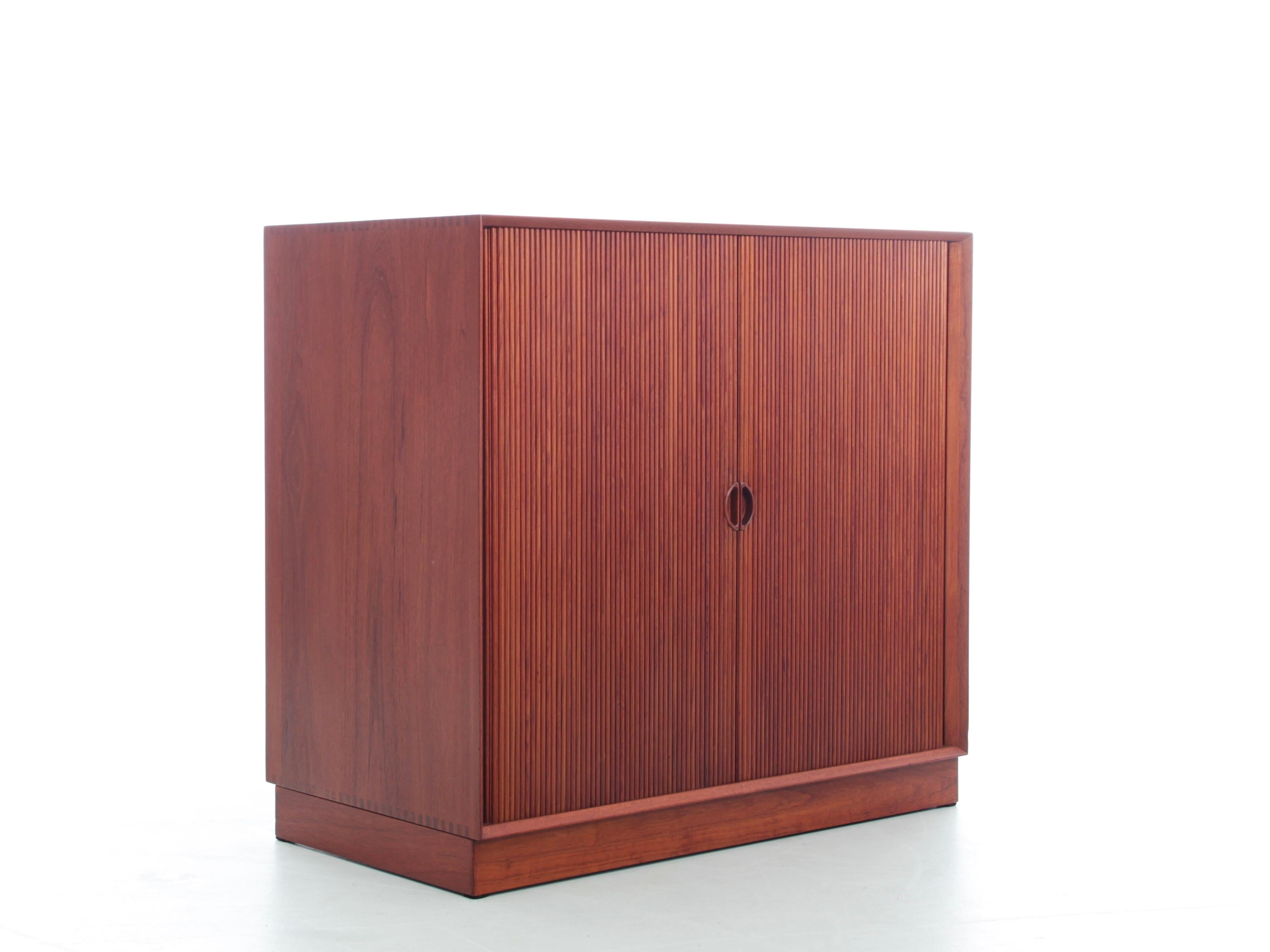 Mid-Century Modern scandinavian jealousy cabinet in solid teak by Peter Hvidt et Orla Mølgaard Nielsen. Model n°301.