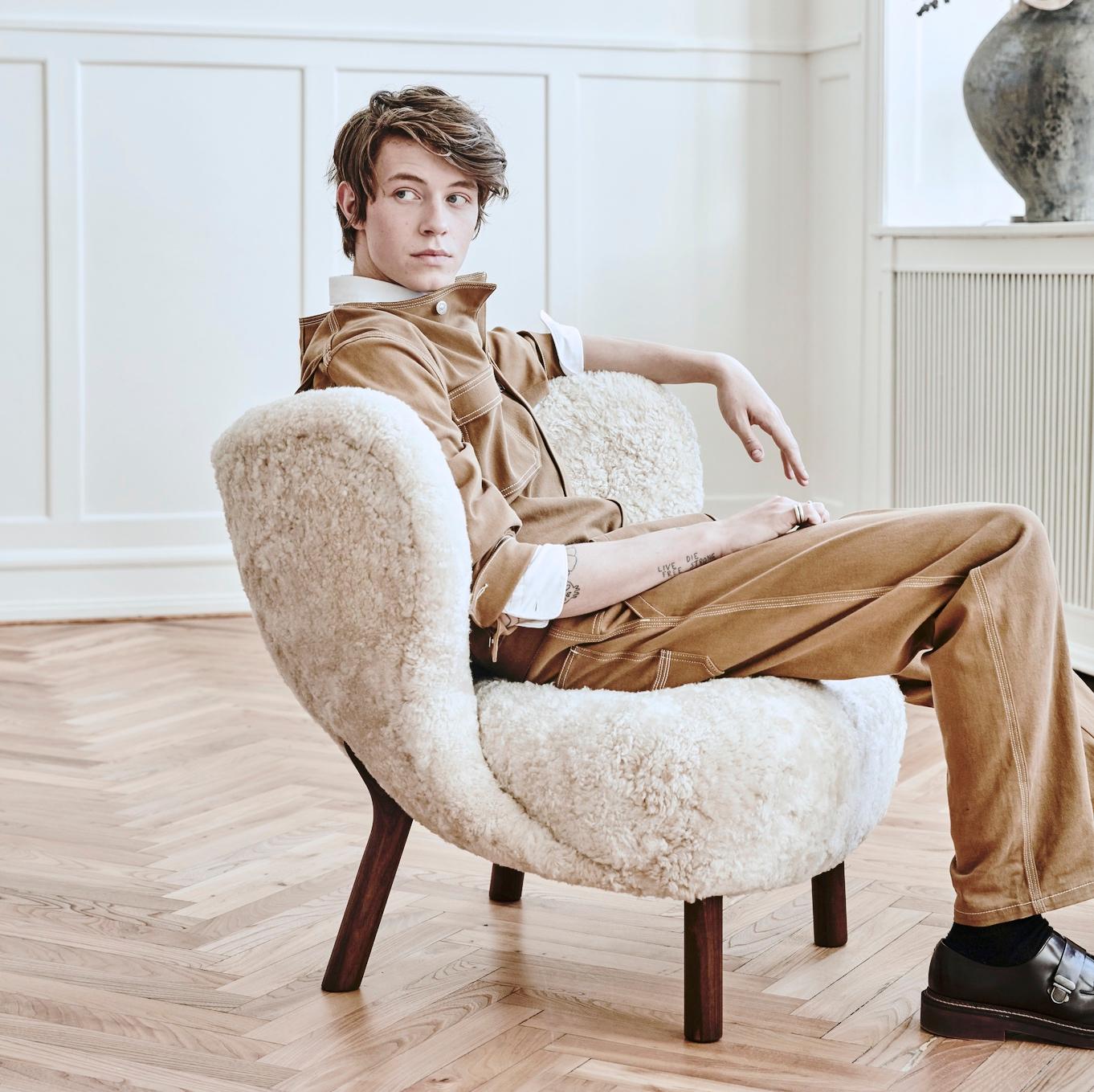 Scandinavian Modern Mid-Century Modern Scandinavian Little Petra VB1 Lounge Chair by Viggo Boesen For Sale