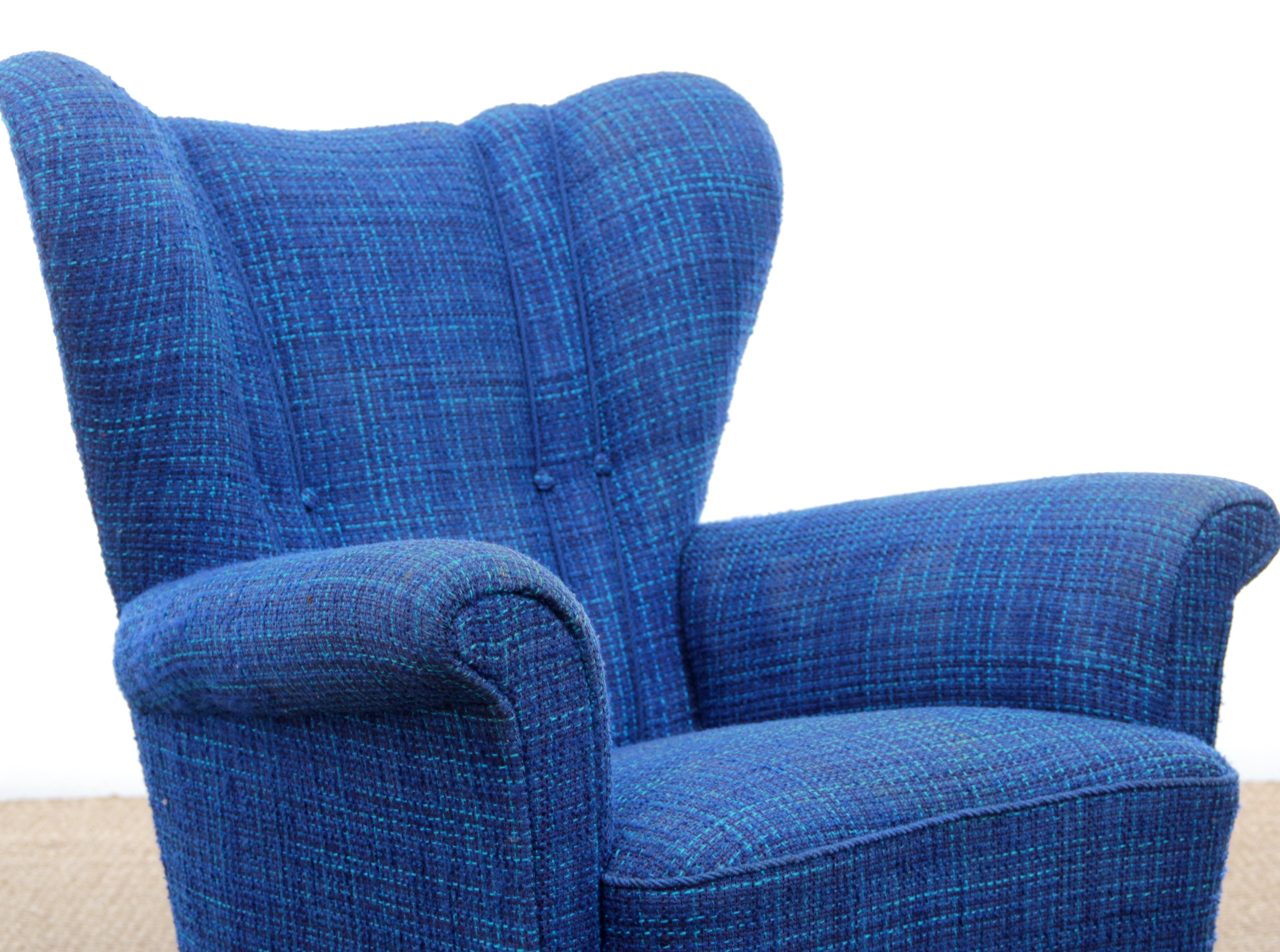 Mid-Century Modern Scandinavian Lounge Chair 3
