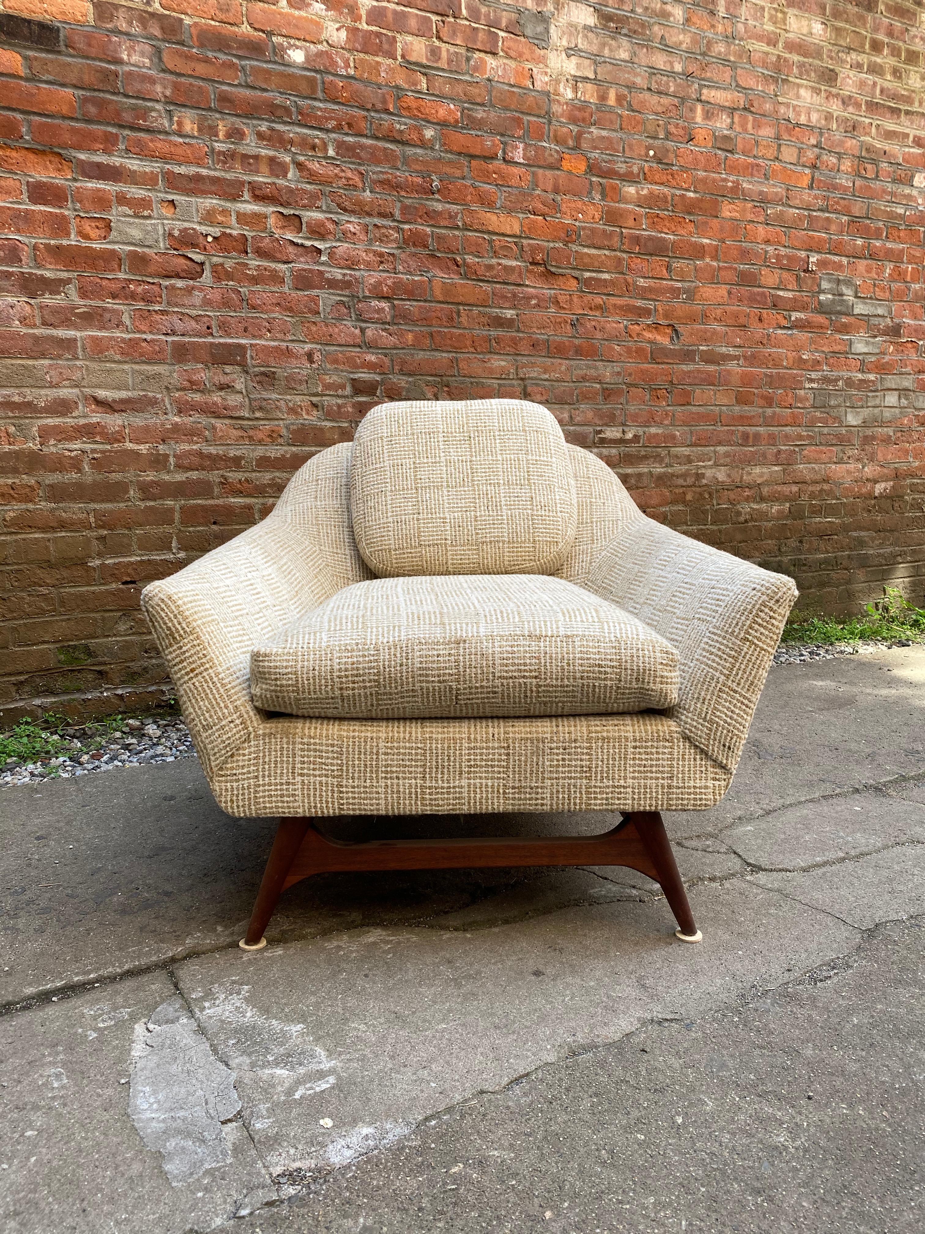 Scandinavian Modern Mid-Century Modern Scandinavian Lounge Chair in the Manner of Rastad and Relling