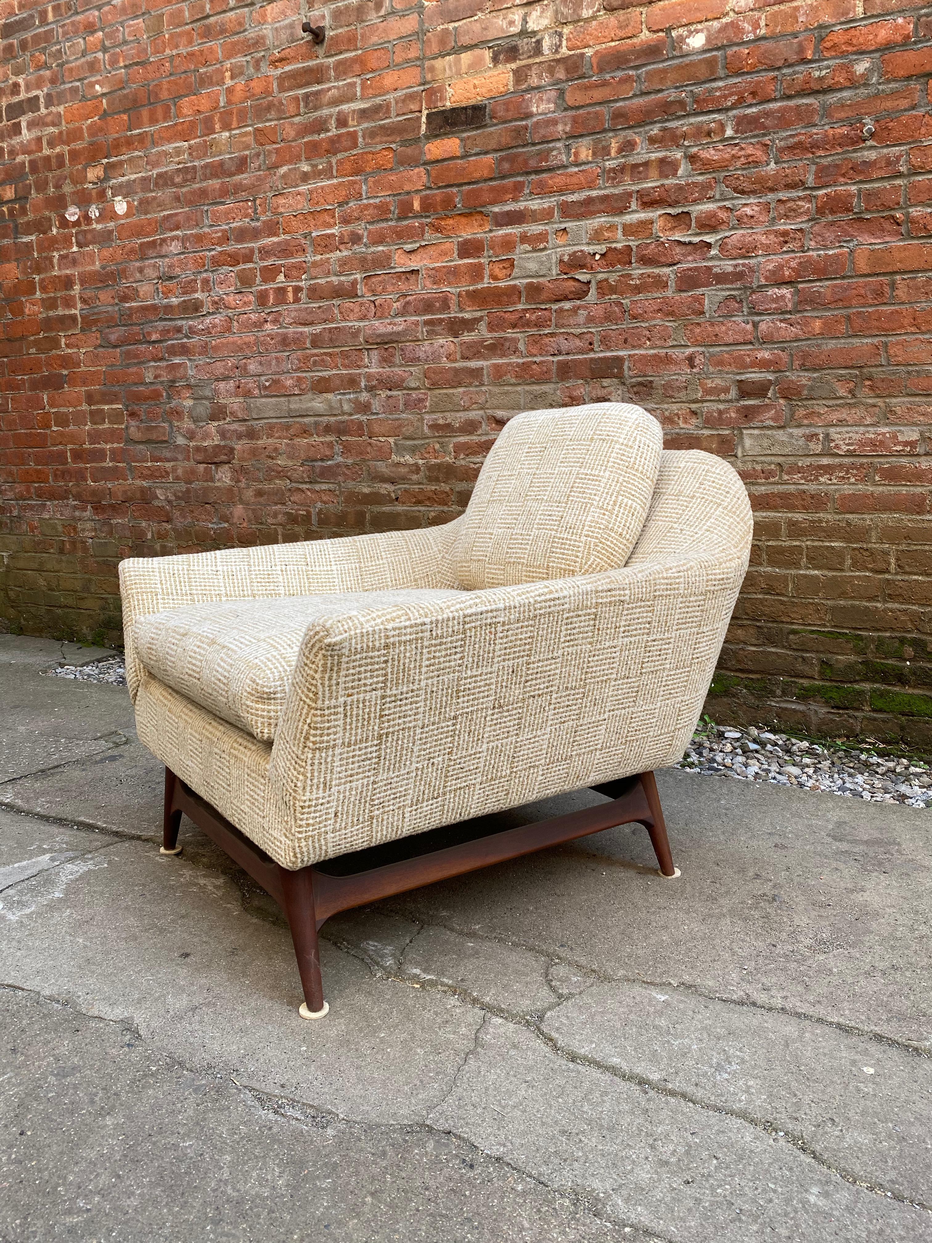 Unknown Mid-Century Modern Scandinavian Lounge Chair in the Manner of Rastad and Relling