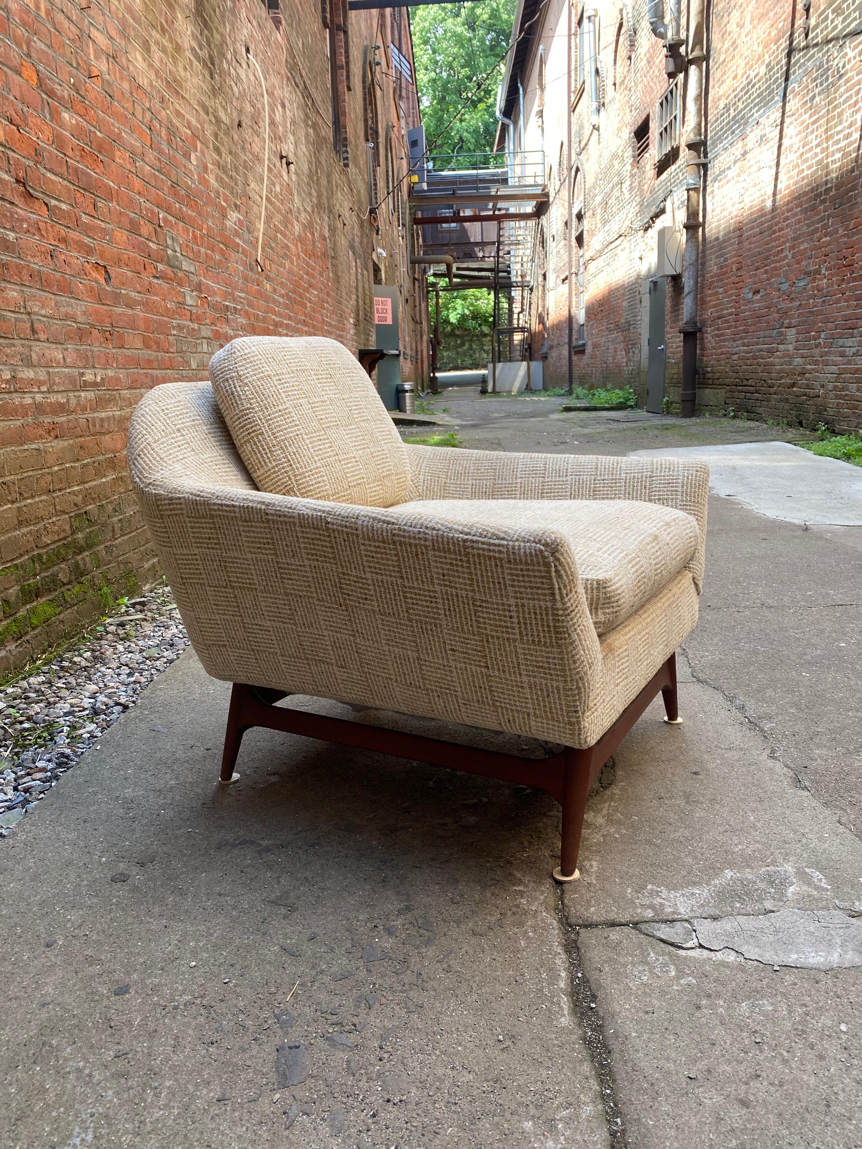 Mid-20th Century Mid-Century Modern Scandinavian Lounge Chair in the Manner of Rastad and Relling