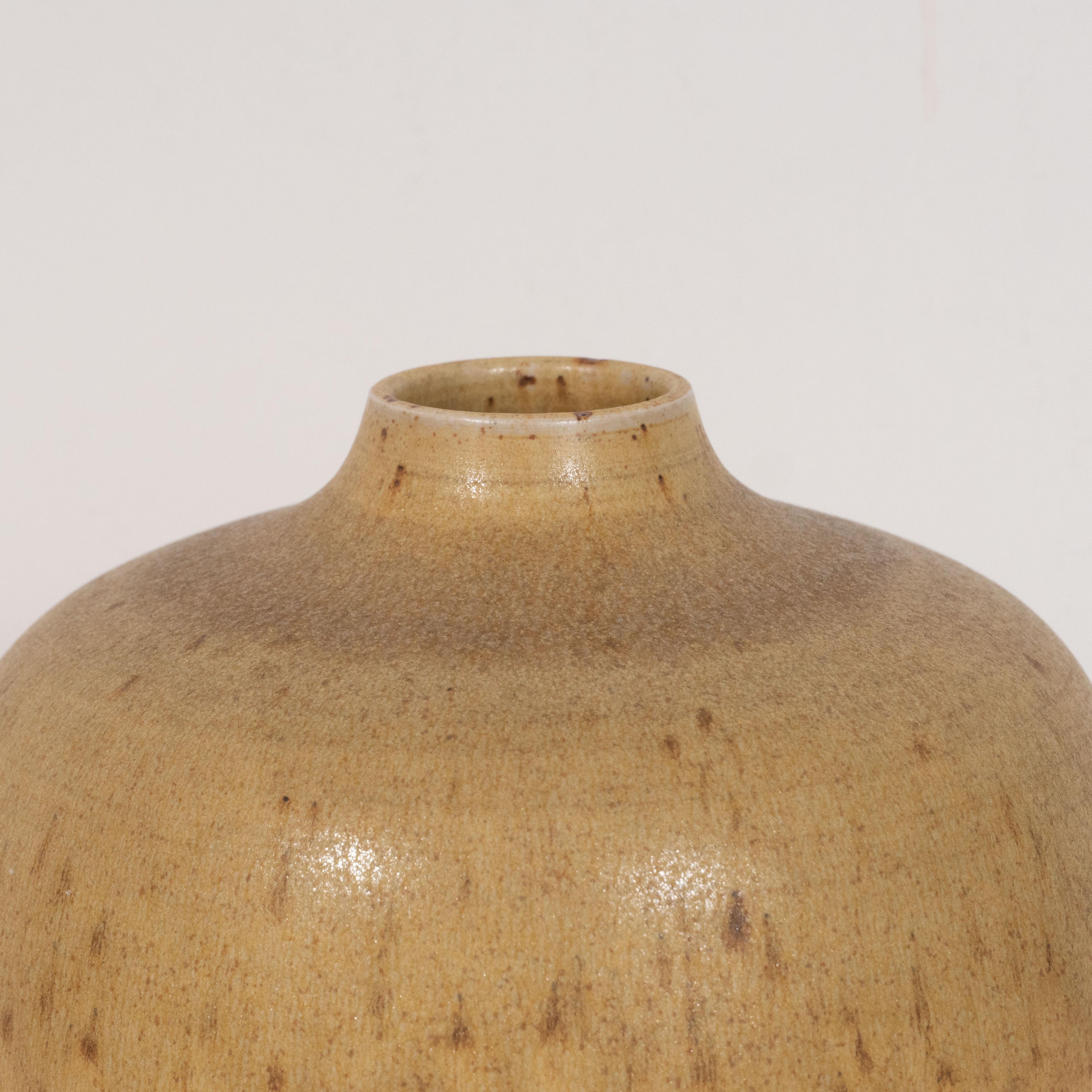 Mid-Century Modern Scandinavian Modern Decorative Vase by Per Linnemann Schmidt (Moderne der Mitte des Jahrhunderts)