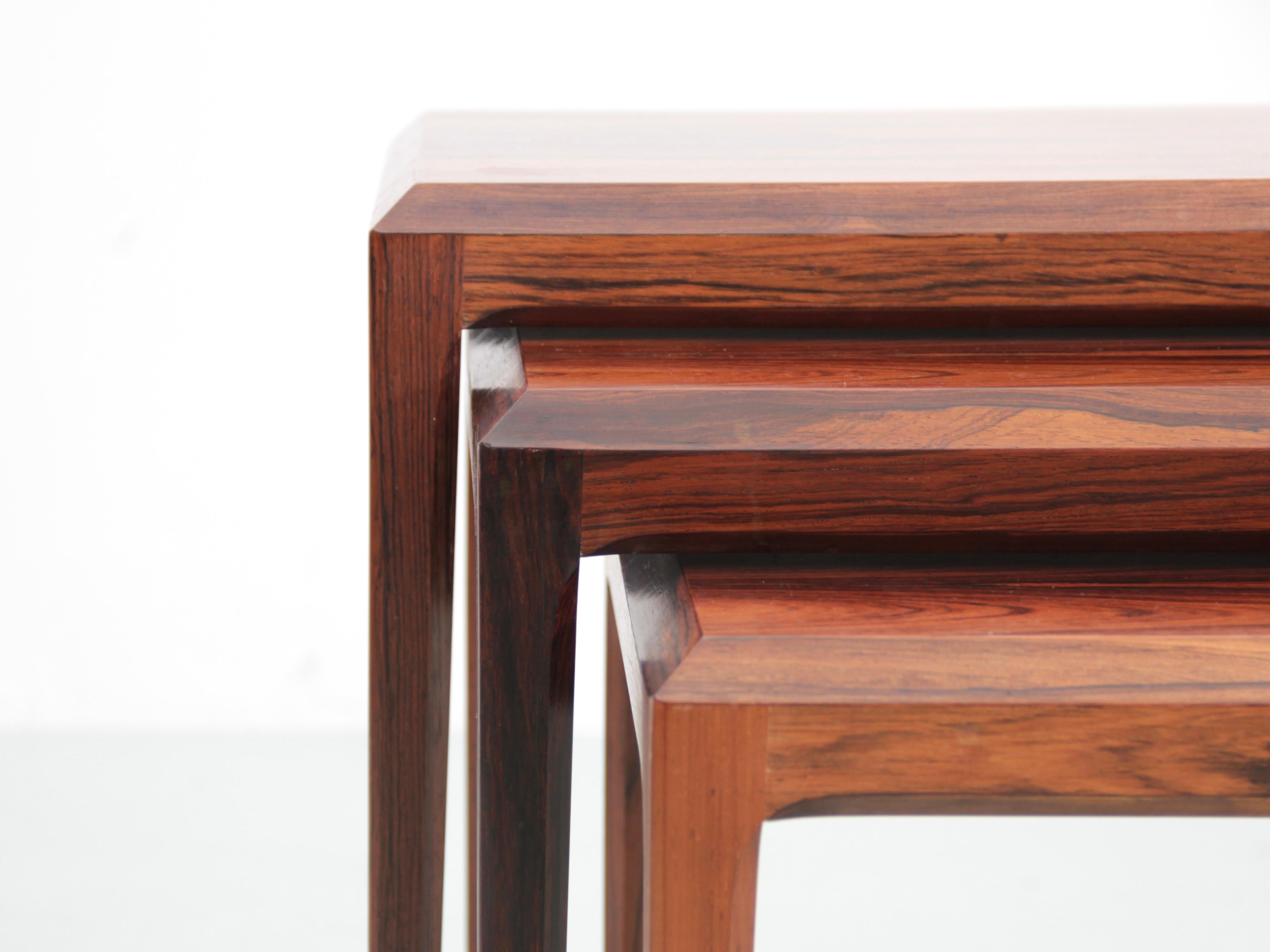 Mid-Century Modern Scandinavian Nesting Tables in Rio Rosewood by Johannes Ander For Sale 1