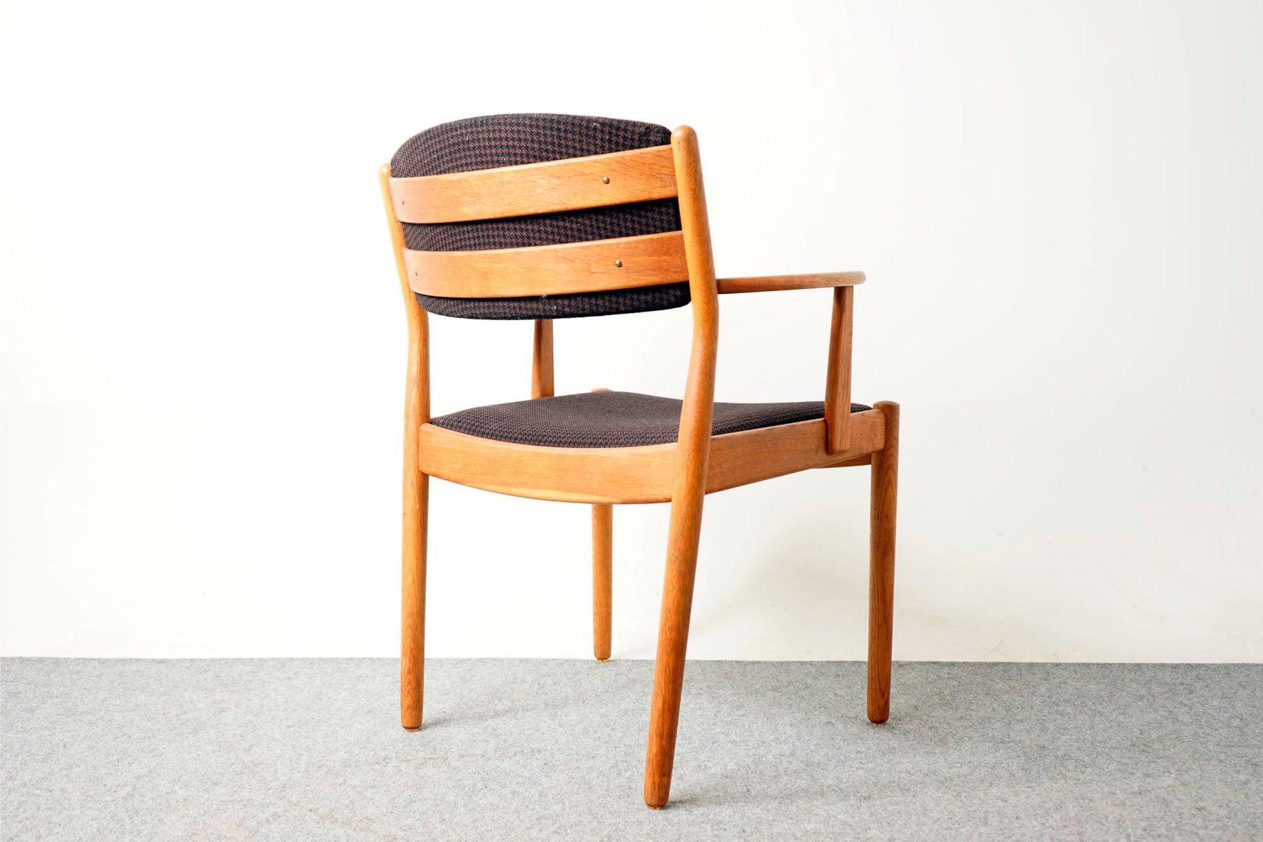 Mid-Century Modern Scandinavian Oak Arm Chair by Poul Volther for FDB In Good Condition In VANCOUVER, CA