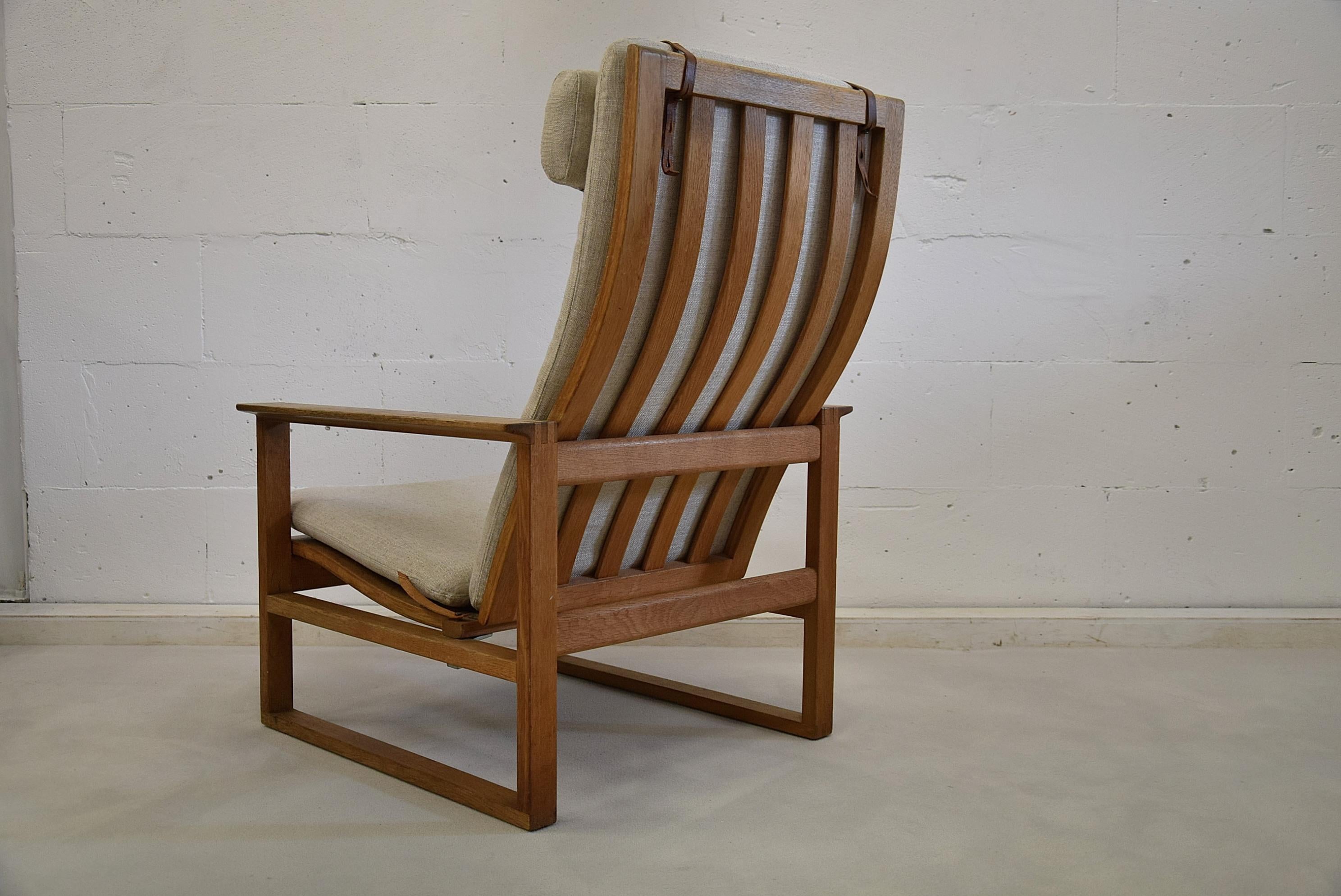 Mid century modern scandinavian oak lounge chair by Børge Mogensen 2