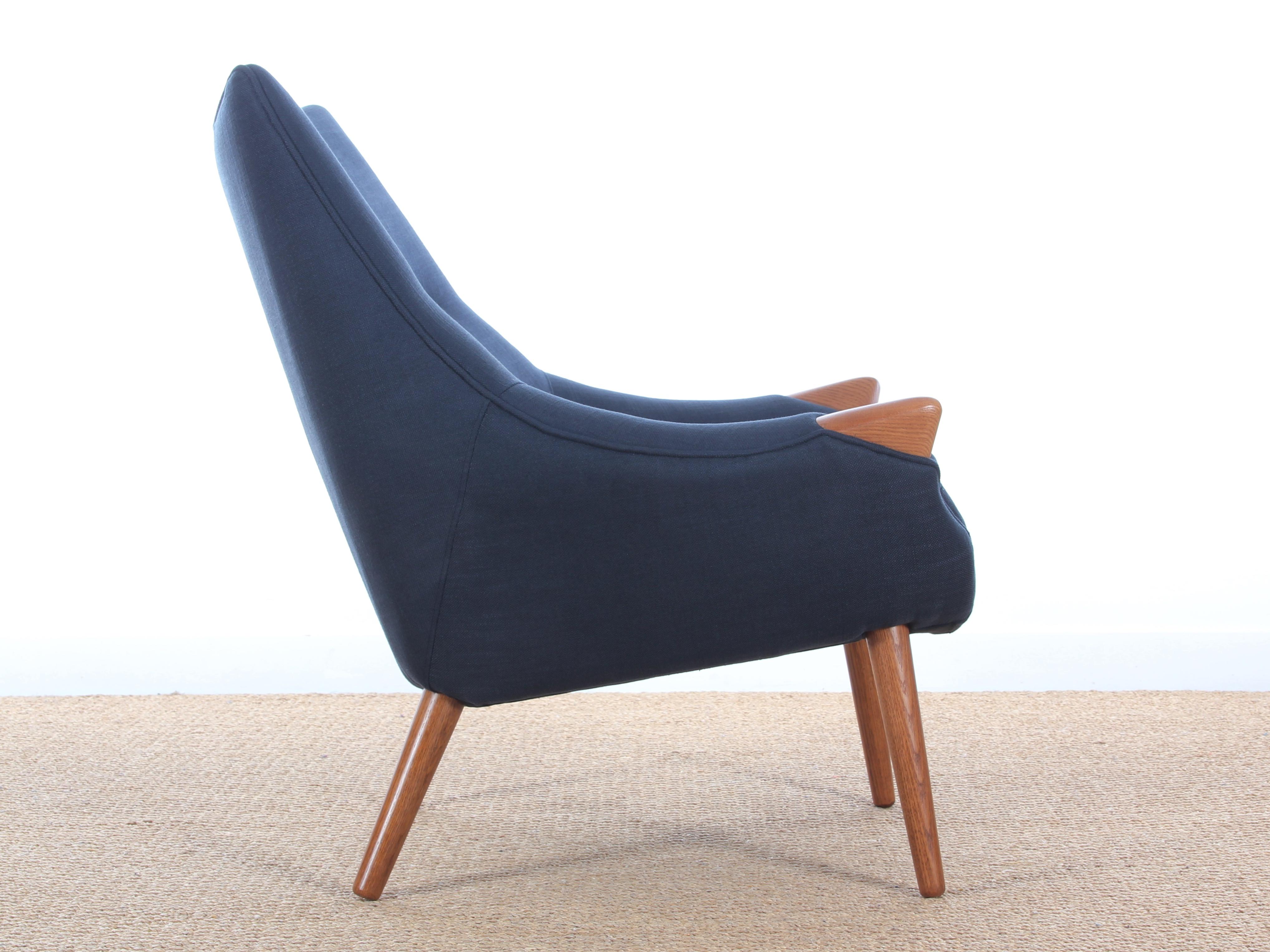 Scandinavian Modern Mid-Century Modern Scandinavian Pair of Lounge Chair 