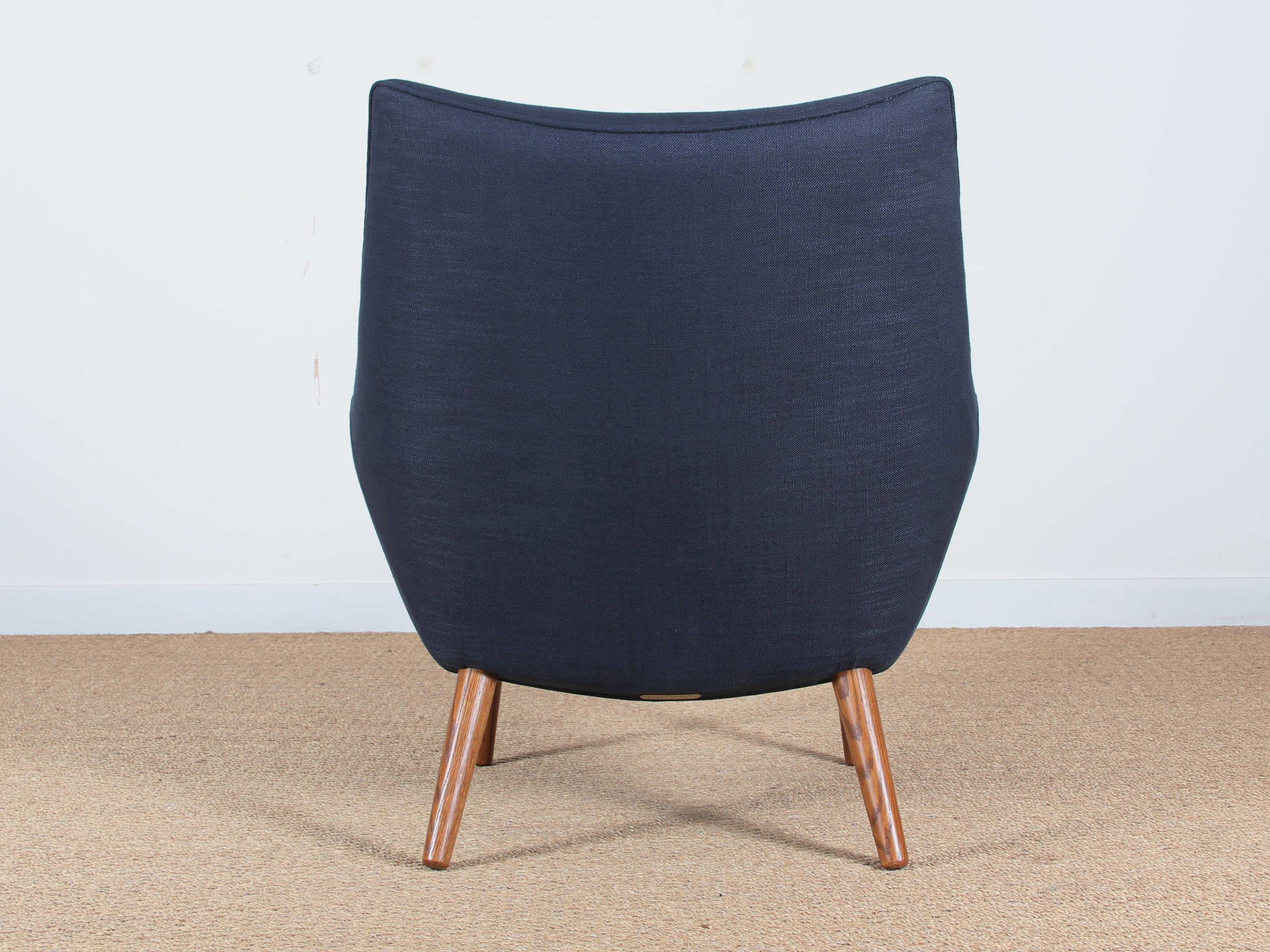 Fabric Mid-Century Modern Scandinavian Pair of Lounge Chair 