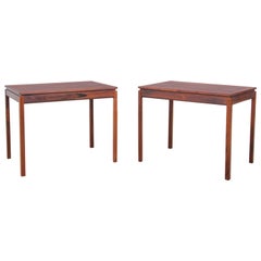 Mid-Century Modern Scandinavian Pair of Occasionnal Table by Yngvar Sandstrom