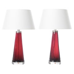 Mid-Century Modern Scandinavian Pair of Table Lamp in Cristal Model Rd 1566 Red
