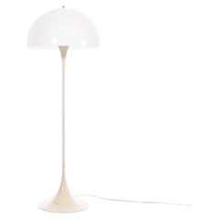 Lampada da terra Panthella di Verner Panton, in stile scandinavo e moderno, risalente alla metà del secolo scorso