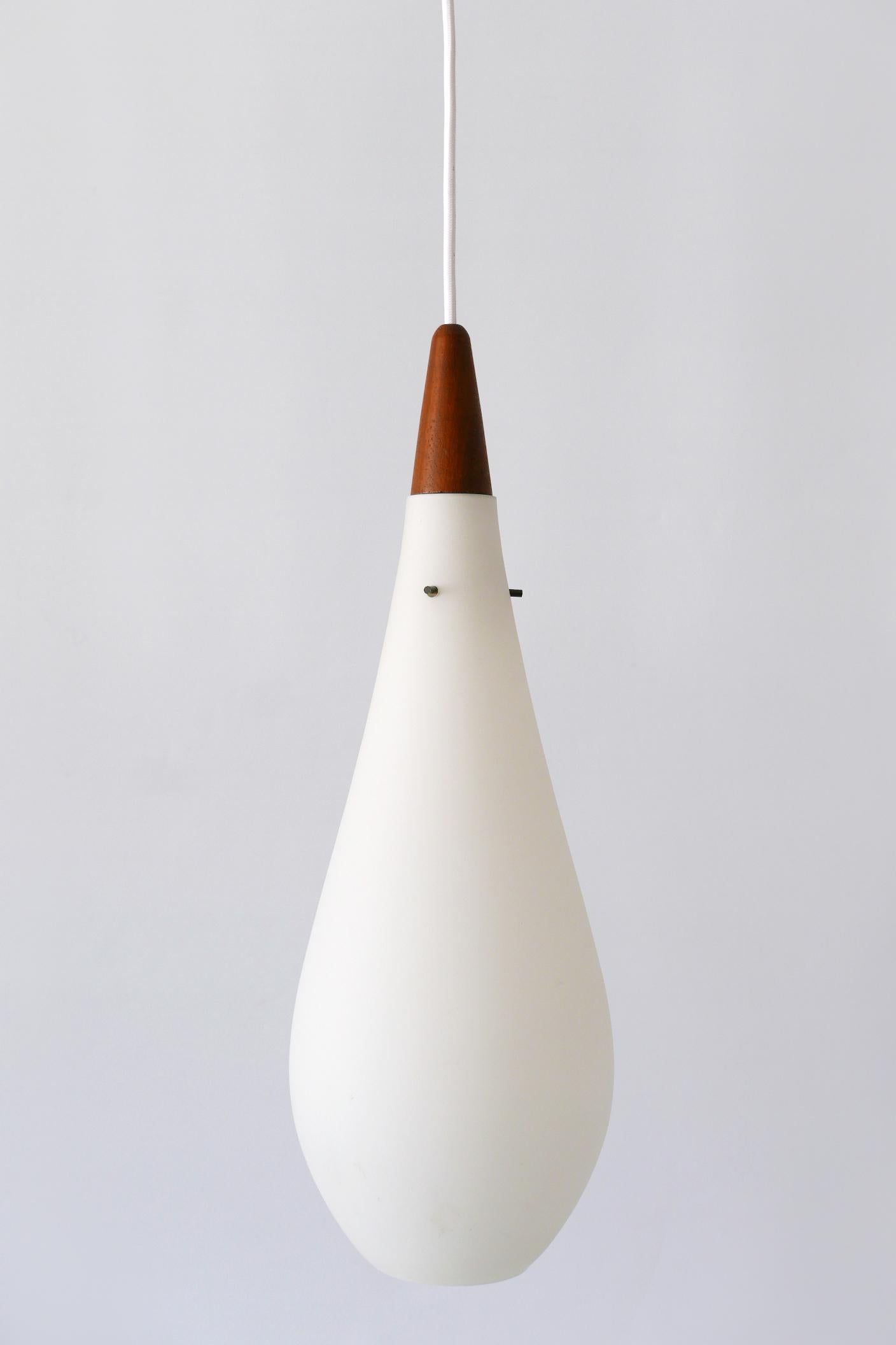 Mid-Century Modern Scandinavian Pendant Lamp or Hanging Light, 1960s In Good Condition In Munich, DE