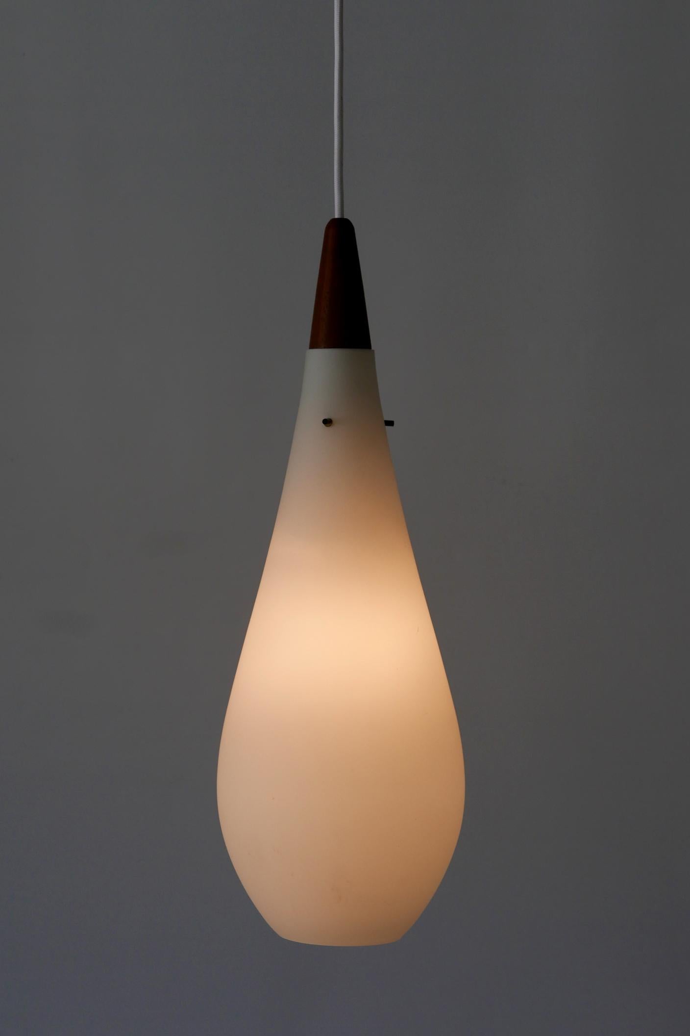 Mid-20th Century Mid-Century Modern Scandinavian Pendant Lamp or Hanging Light, 1960s