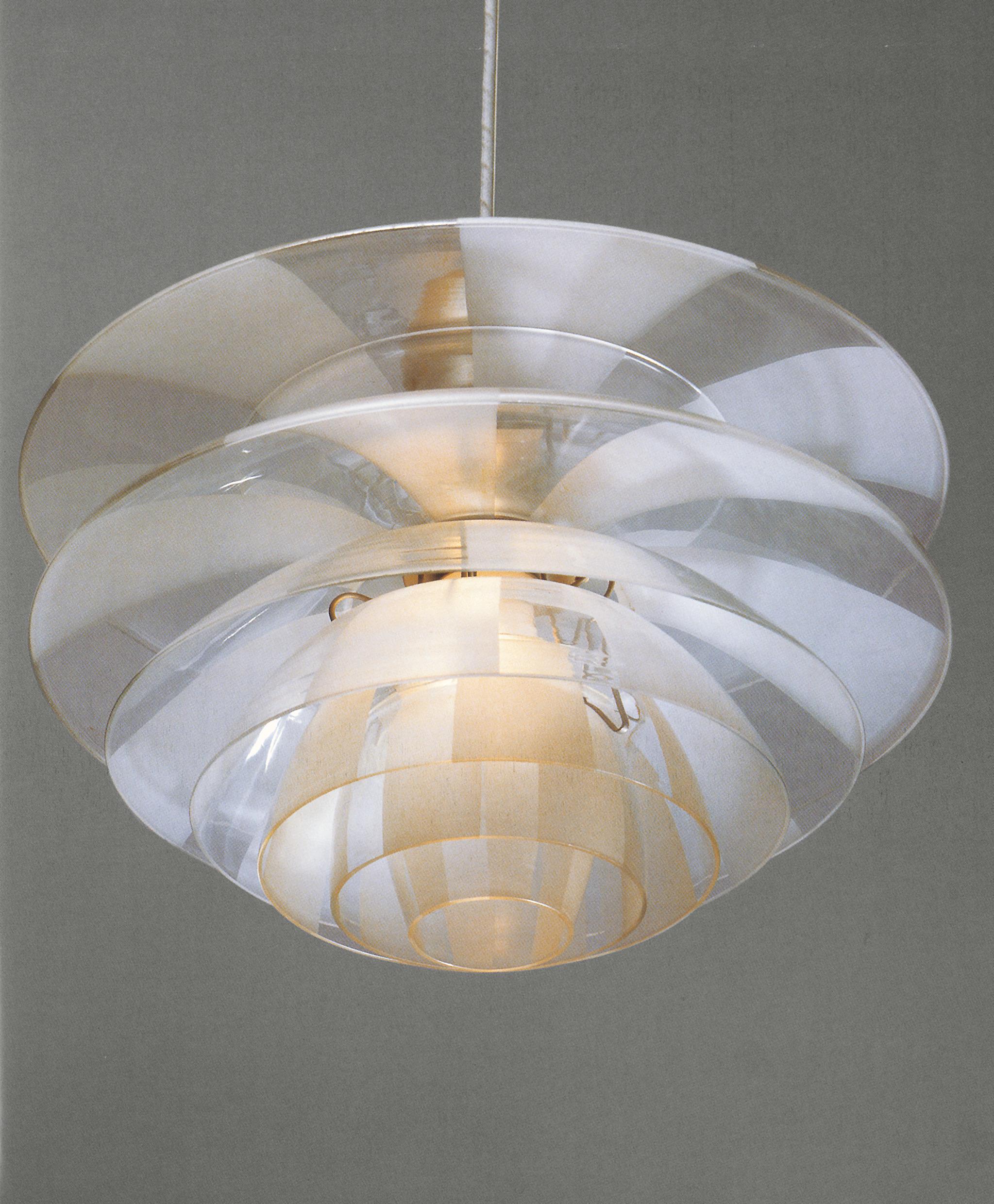 Scandinave moderne Lampe à suspension scandinave moderne du milieu du siècle Ph Septima. Nouvelle édition.  en vente