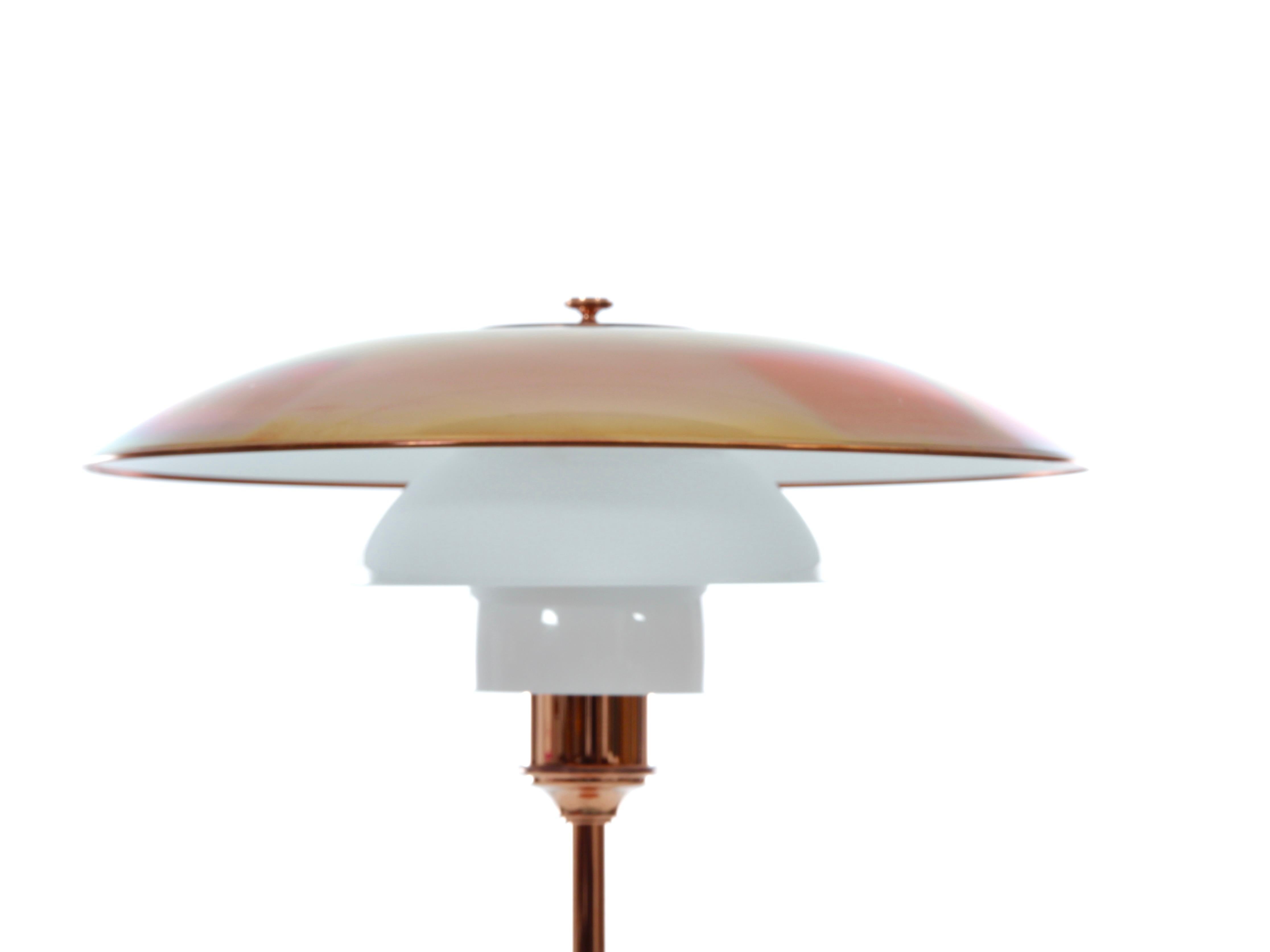 Scandinave moderne Lampe de bureau scandinave moderne du milieu du siècle dernier PH 3-2 en cuivre, édition limitée en vente