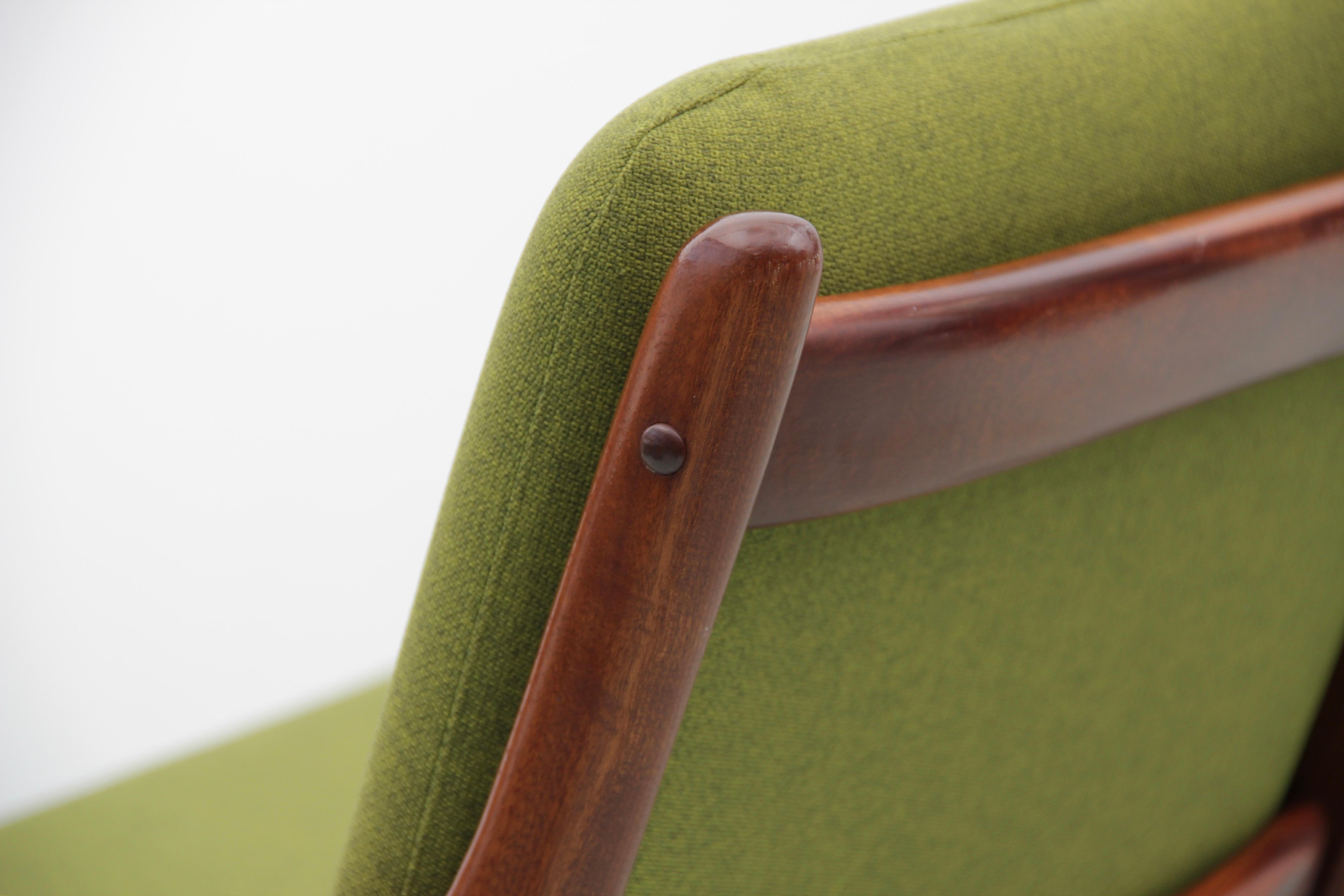 Divano scandinavo PJ112 a 3 posti di Ole Wanscher, metà secolo, moderno e scandinavo. in vendita 2