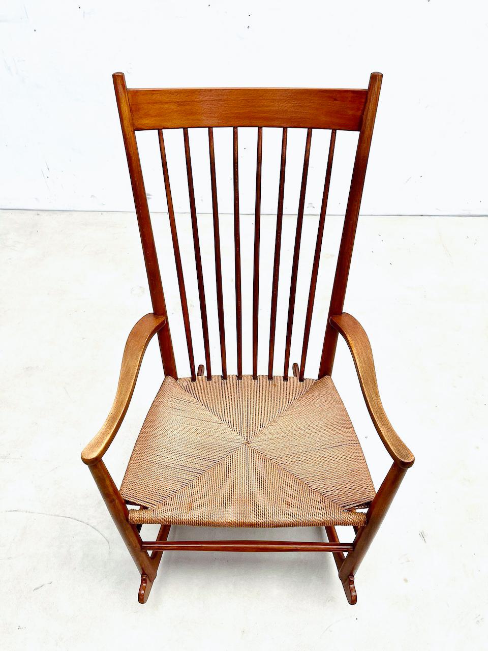 Wood Mid-Century Modern Scandinavian Rocking Chair Model J16 by Hans Wegner, 1960s For Sale