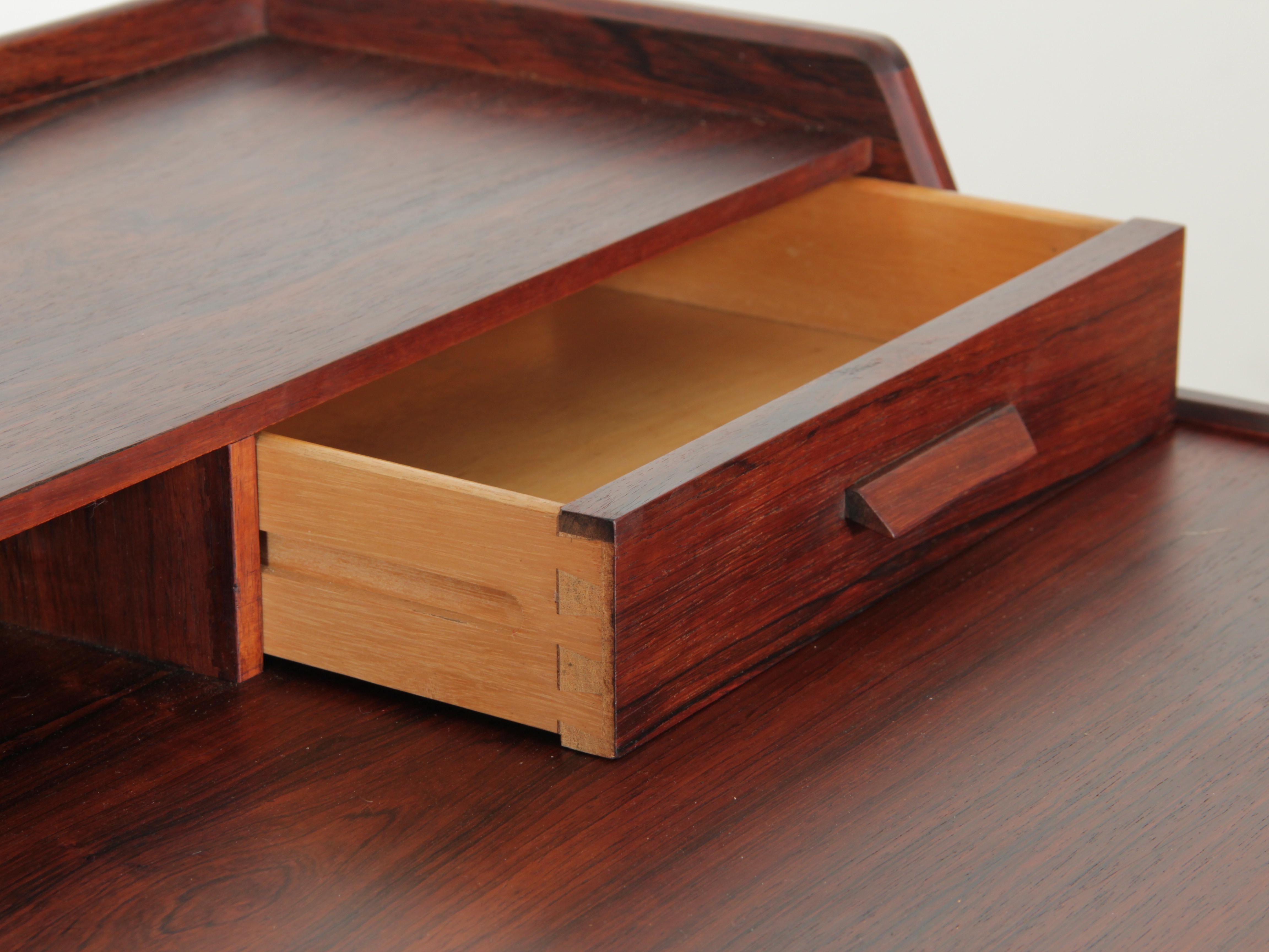 Mid-Century Modern Scandinavian Rosewood Desk by Arne Wahl Iversen 9