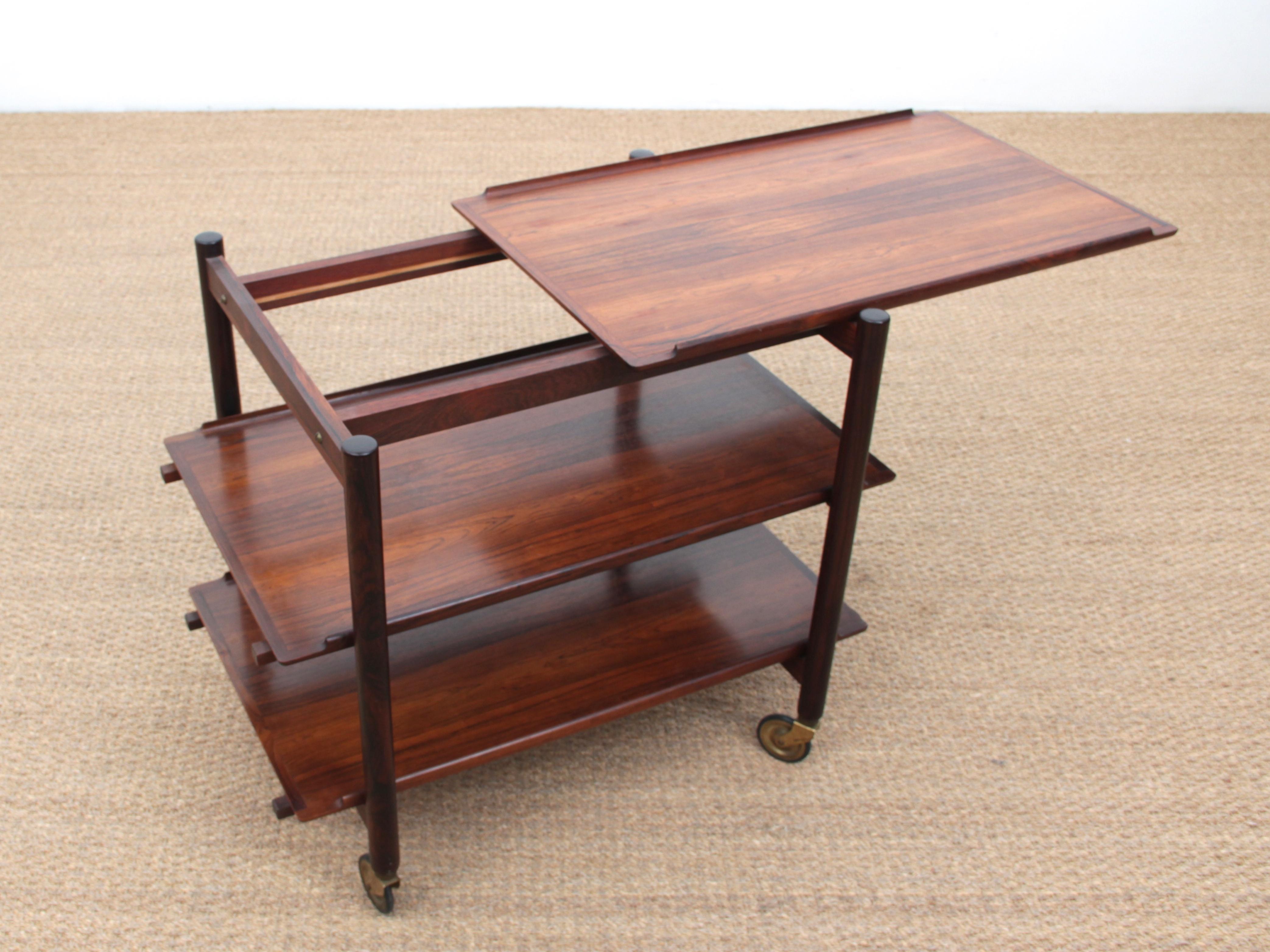 Milieu du XXe siècle Chariot en bois de rose scandinave moderne du milieu du siècle dernier en vente