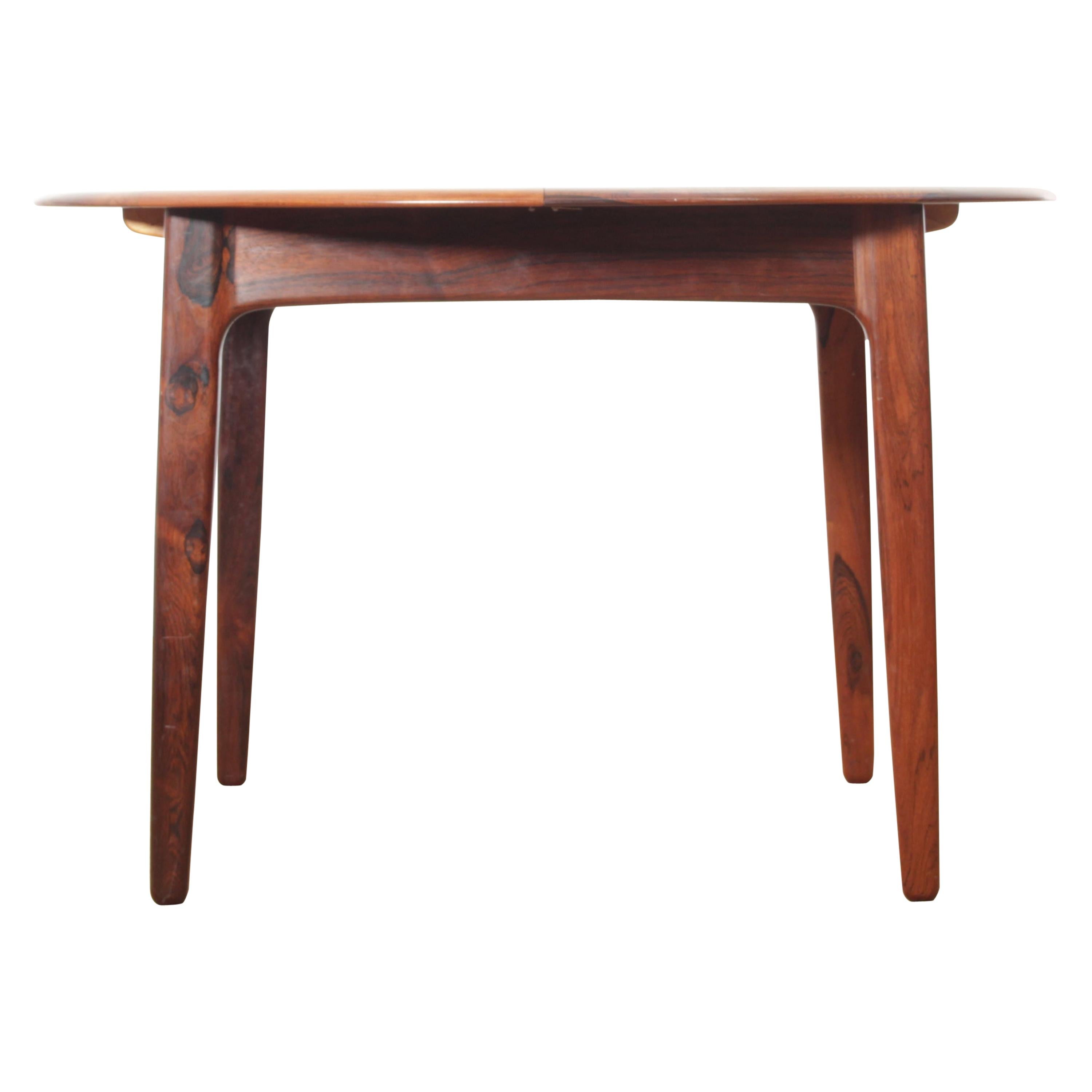 Mid-Century Modern Scandinavian Round Dining Table in Rosewood 4/8 Seats