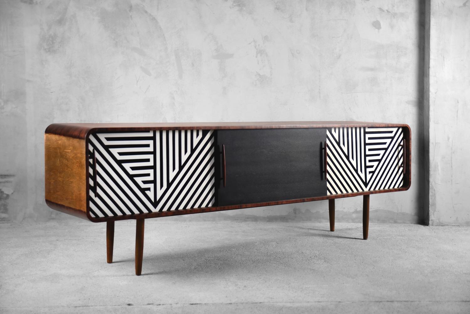 Mid-Century Modern Scandinavian Rounded Long Sideboard with Op-Art Pattern, 1960 For Sale 9