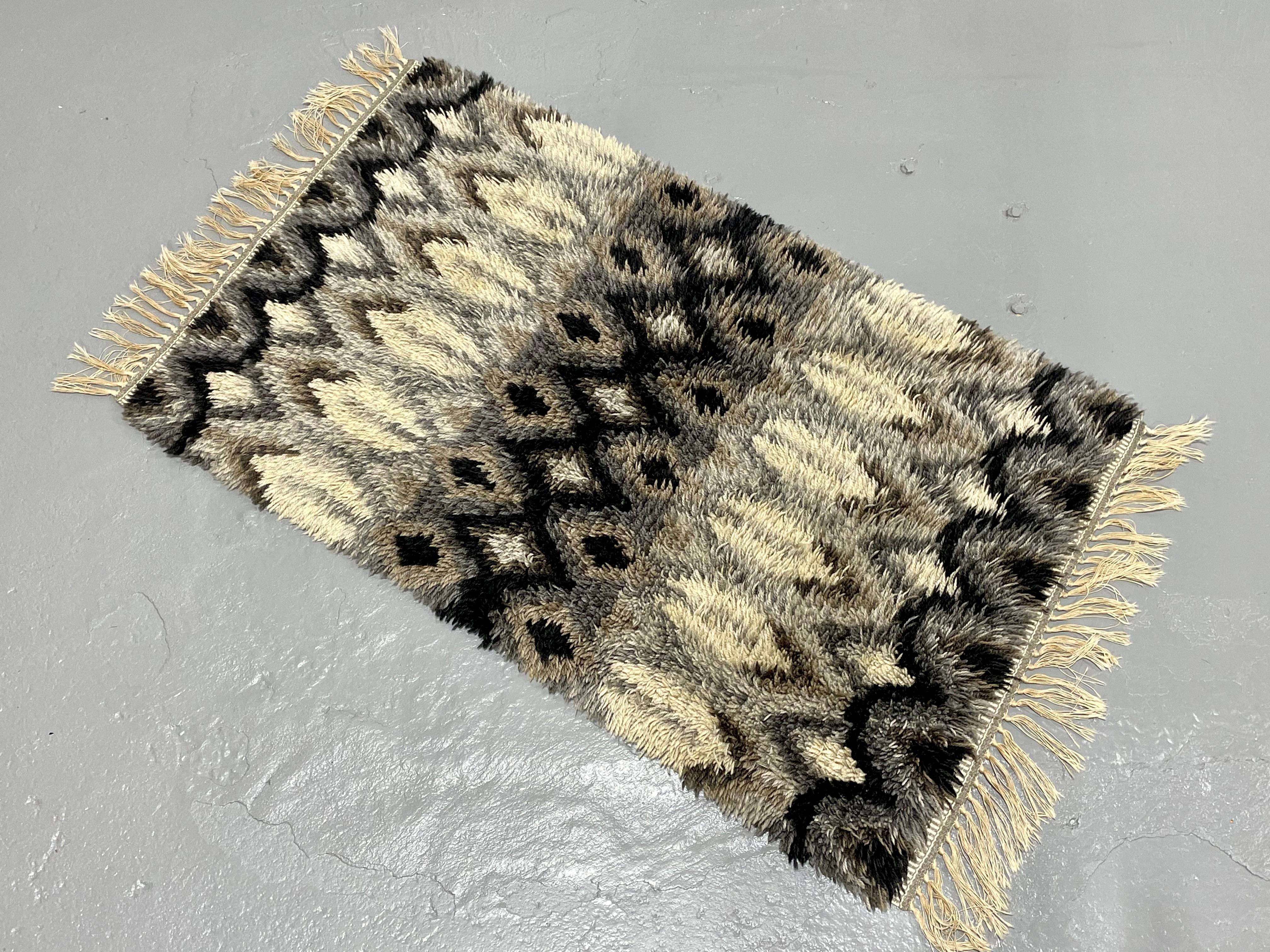 Alfombra escandinava de mediados del siglo XX, c. 1960 en venta 1