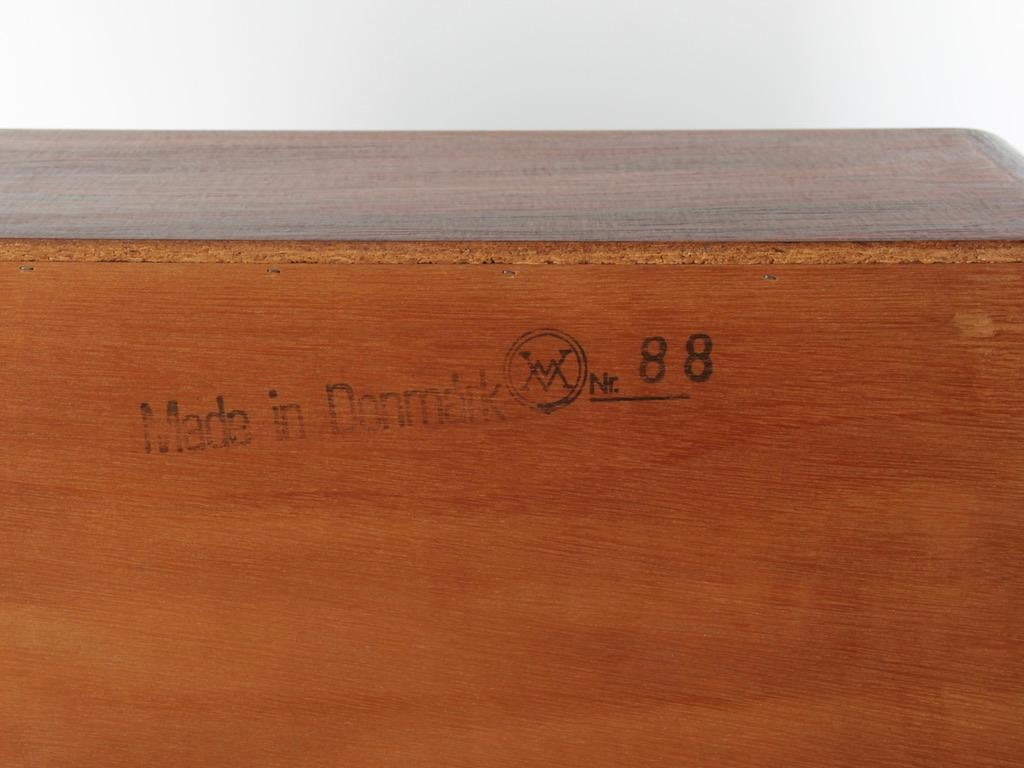Mid-Century Modern scandinavian secretary in rosewood by Arne Wahl Iversen. For Sale 4