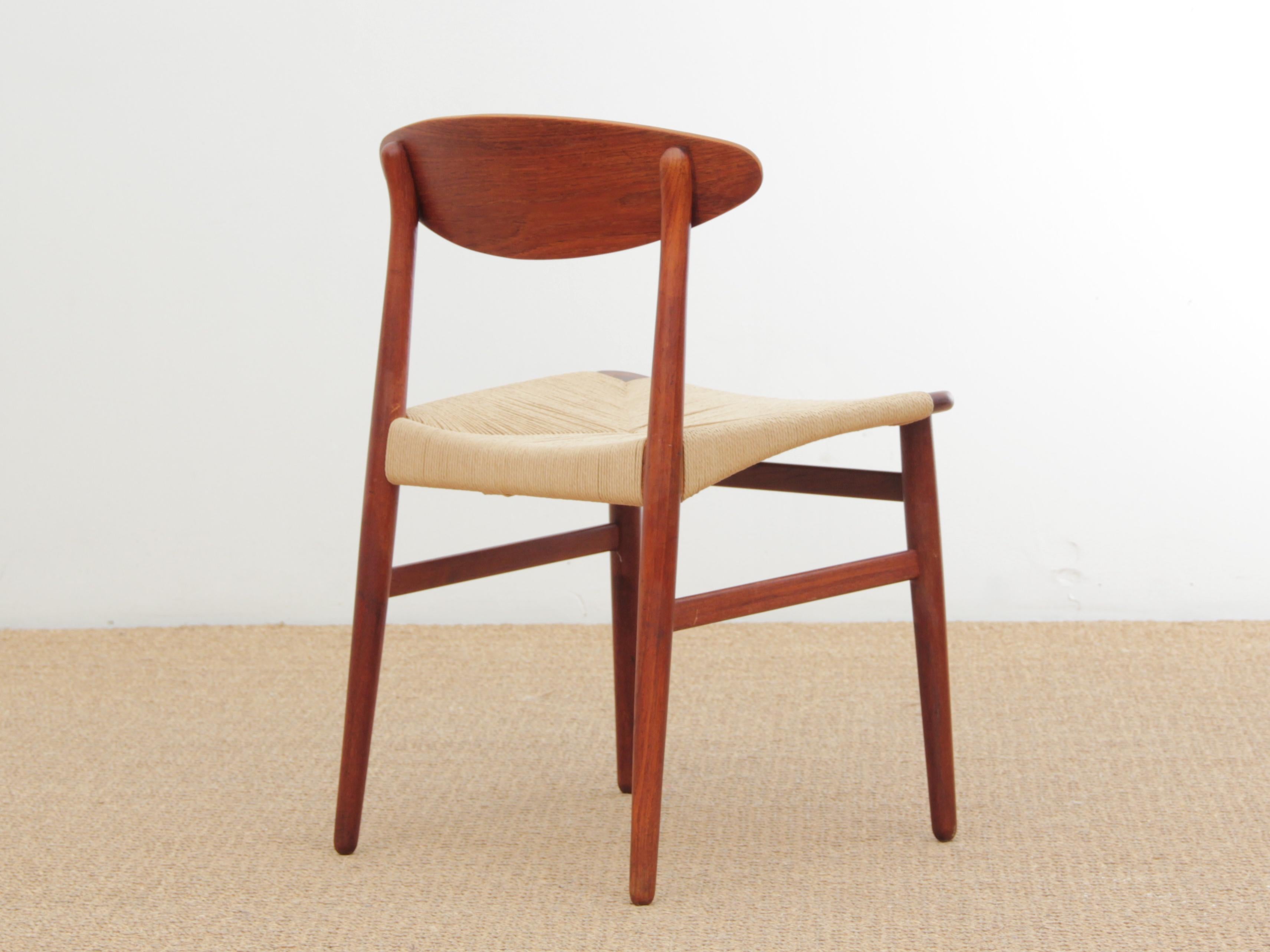 Mid-Century Modern Scandinavian Set of 4 Chairs by Aksel Bender Madsen In Good Condition For Sale In Courbevoie, FR