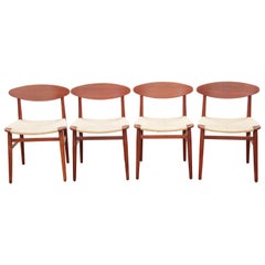 Vintage Mid-Century Modern Scandinavian Set of 4 Chairs by Aksel Bender Madsen