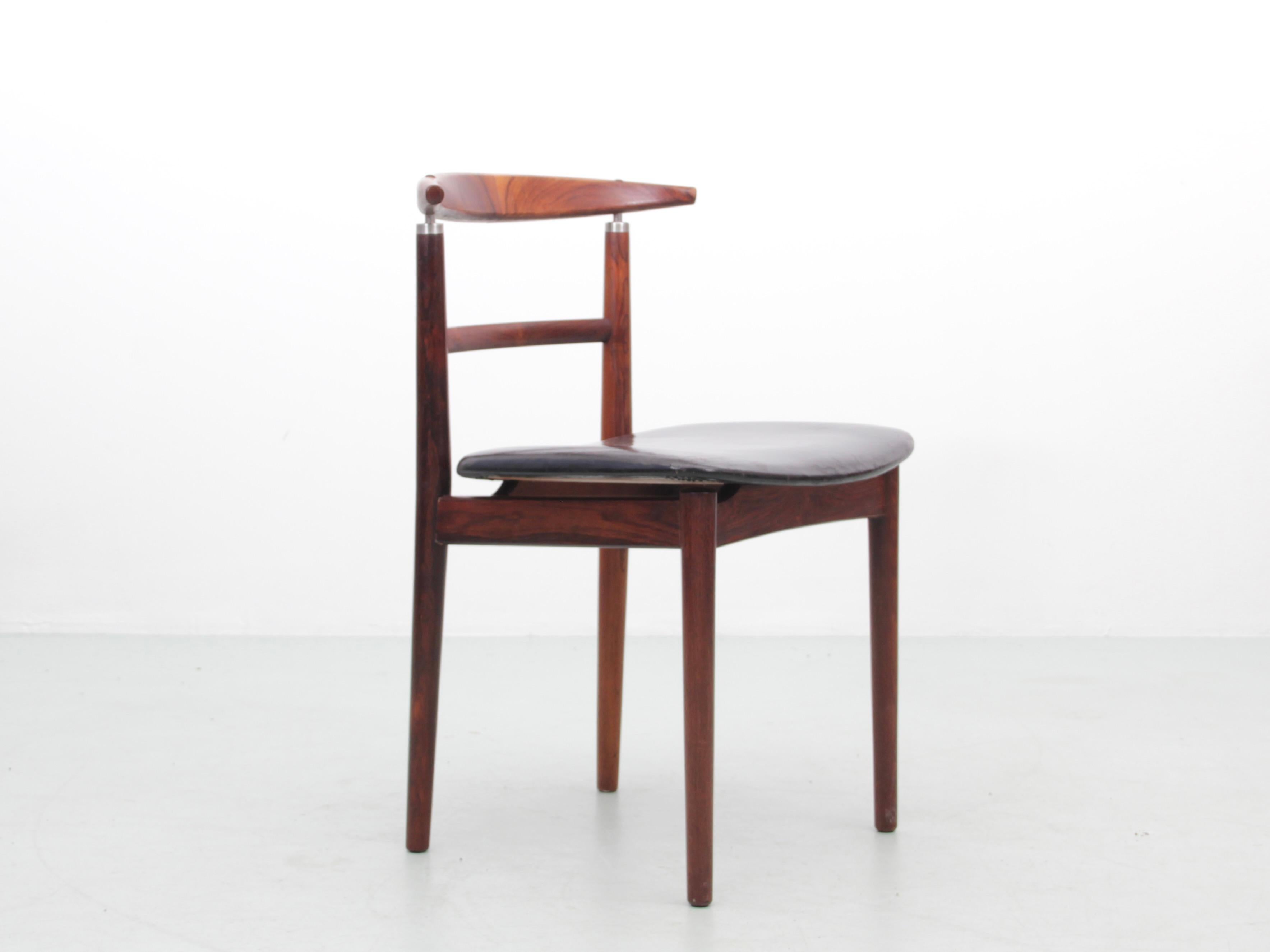 Scandinavian Modern Mid-Century Modern Scandinavian Set of 4  Chairs in Rosewood Model 465 For Sale