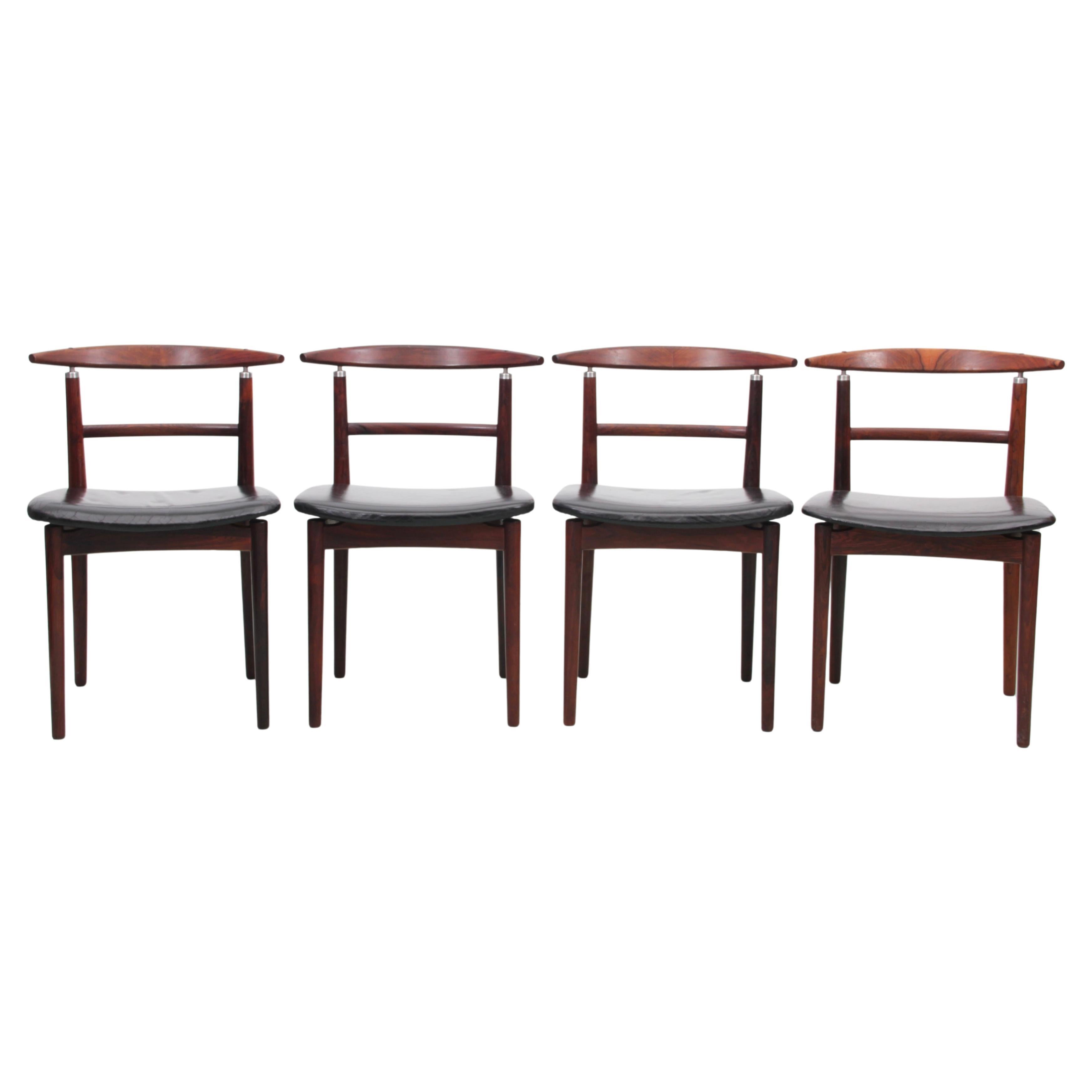 Mid-Century Modern Scandinavian Set of 4  Chairs in Rosewood Model 465 For Sale